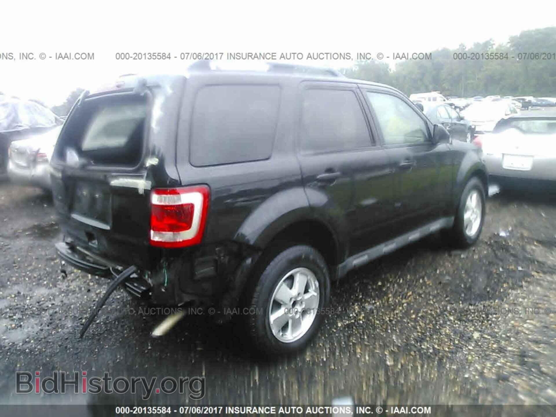 2011 Ford Escape - VIN: 1FMCU0D76BKB40498 - Photo 4
