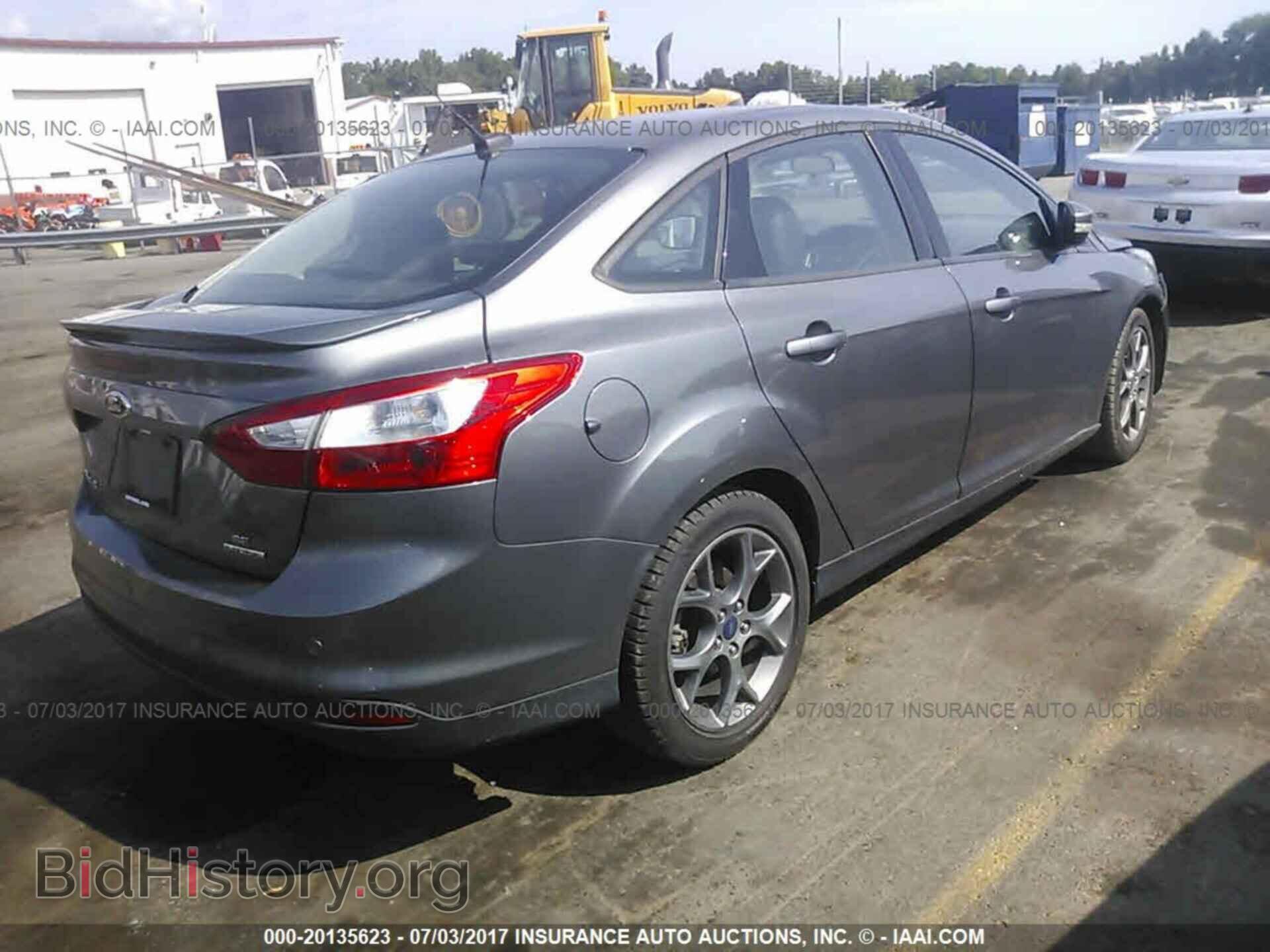 2013 Ford Focus - VIN: 1FADP3F2XDL331024 - Photo 4