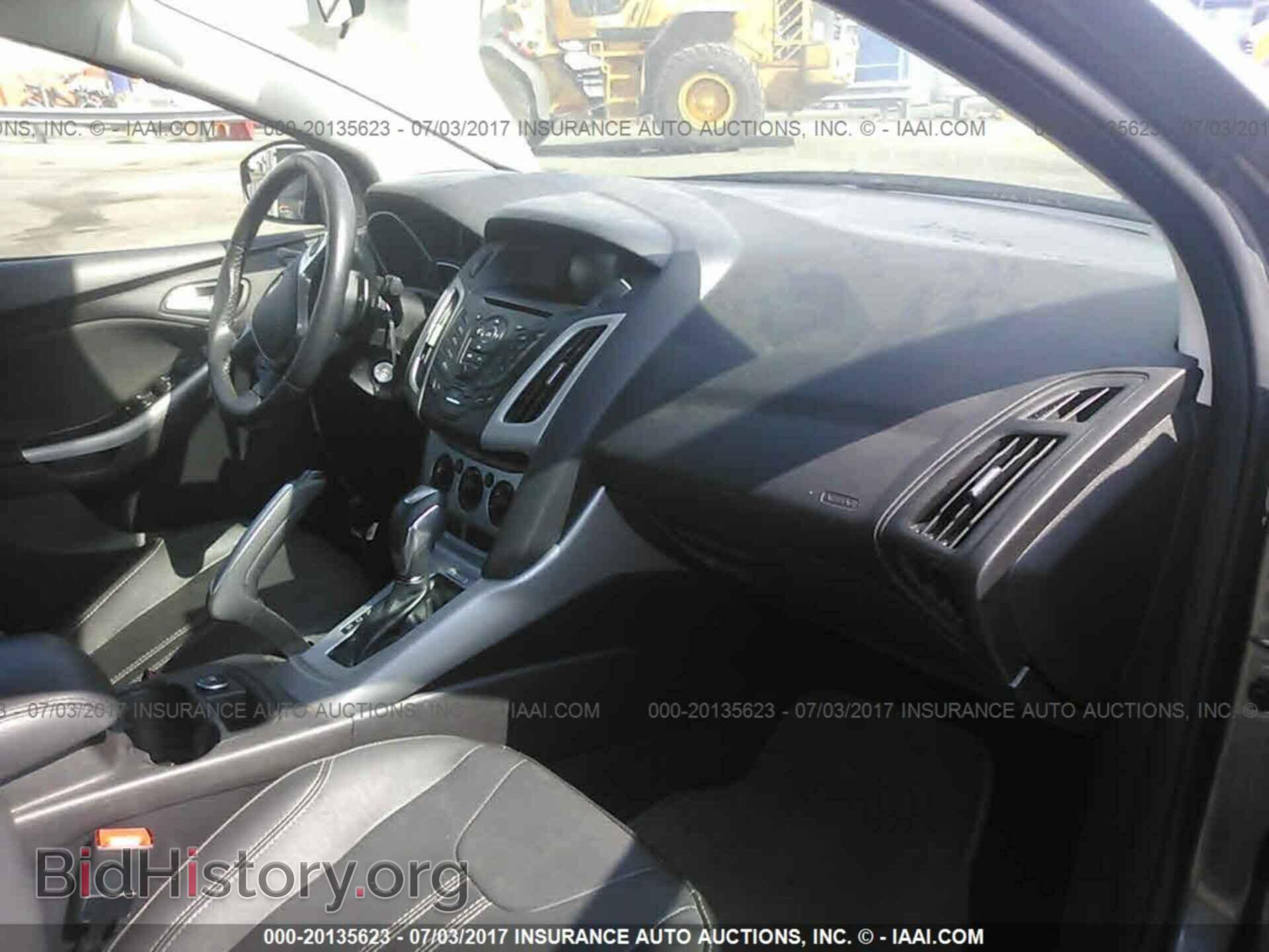 2013 Ford Focus - VIN: 1FADP3F2XDL331024 - Photo 5