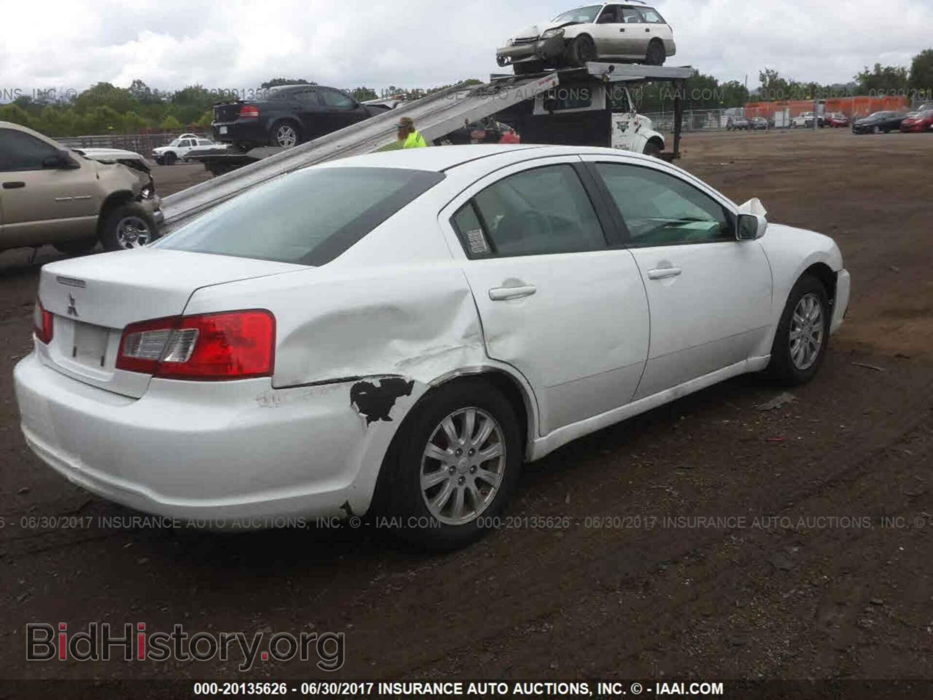 2011 Mitsubishi Galant - VIN: 4A32B2FFXBE012332 - Фото 4