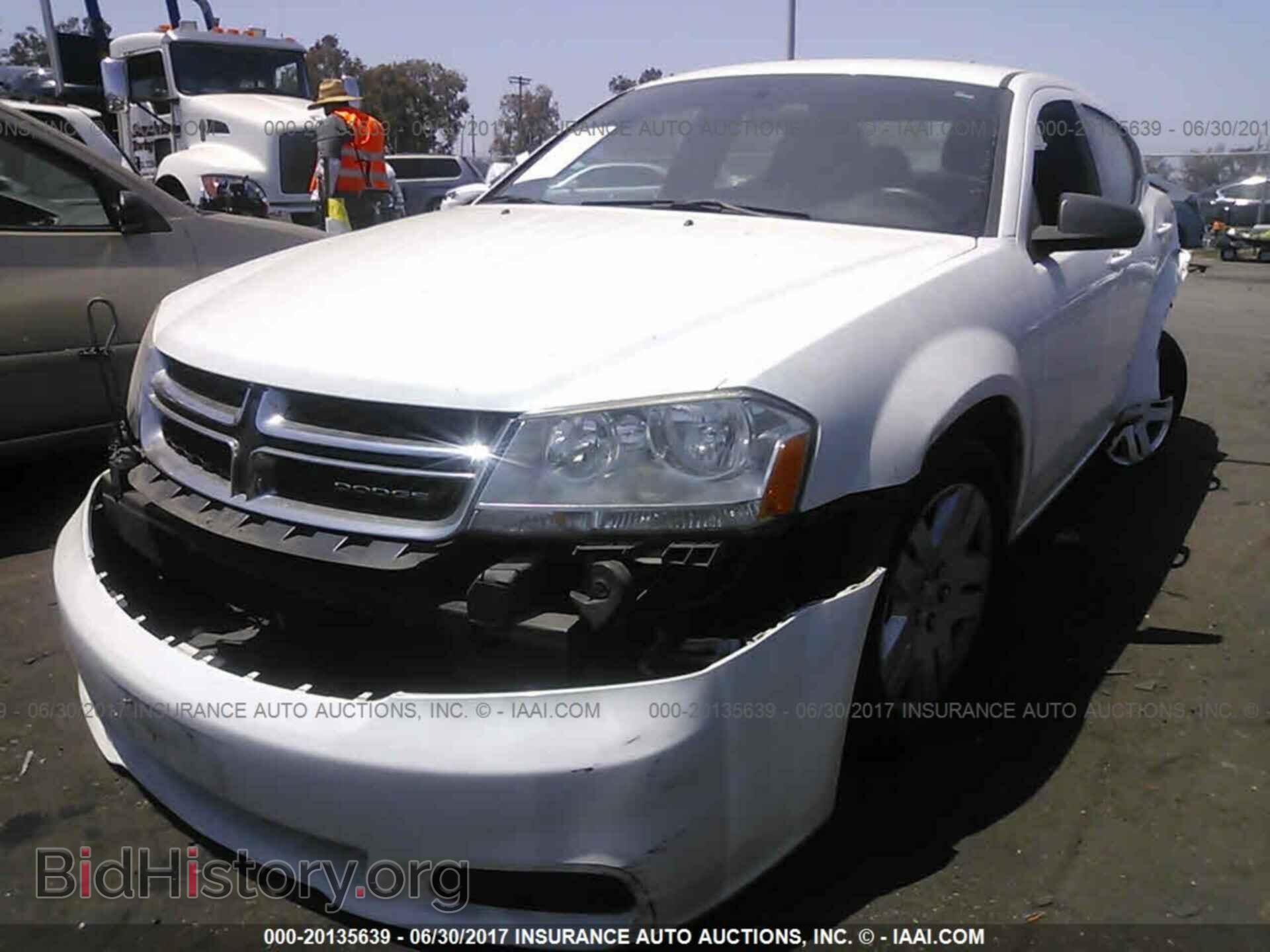 2013 Dodge Avenger - VIN: 1C3CDZAB1DN589692 - Фото 2