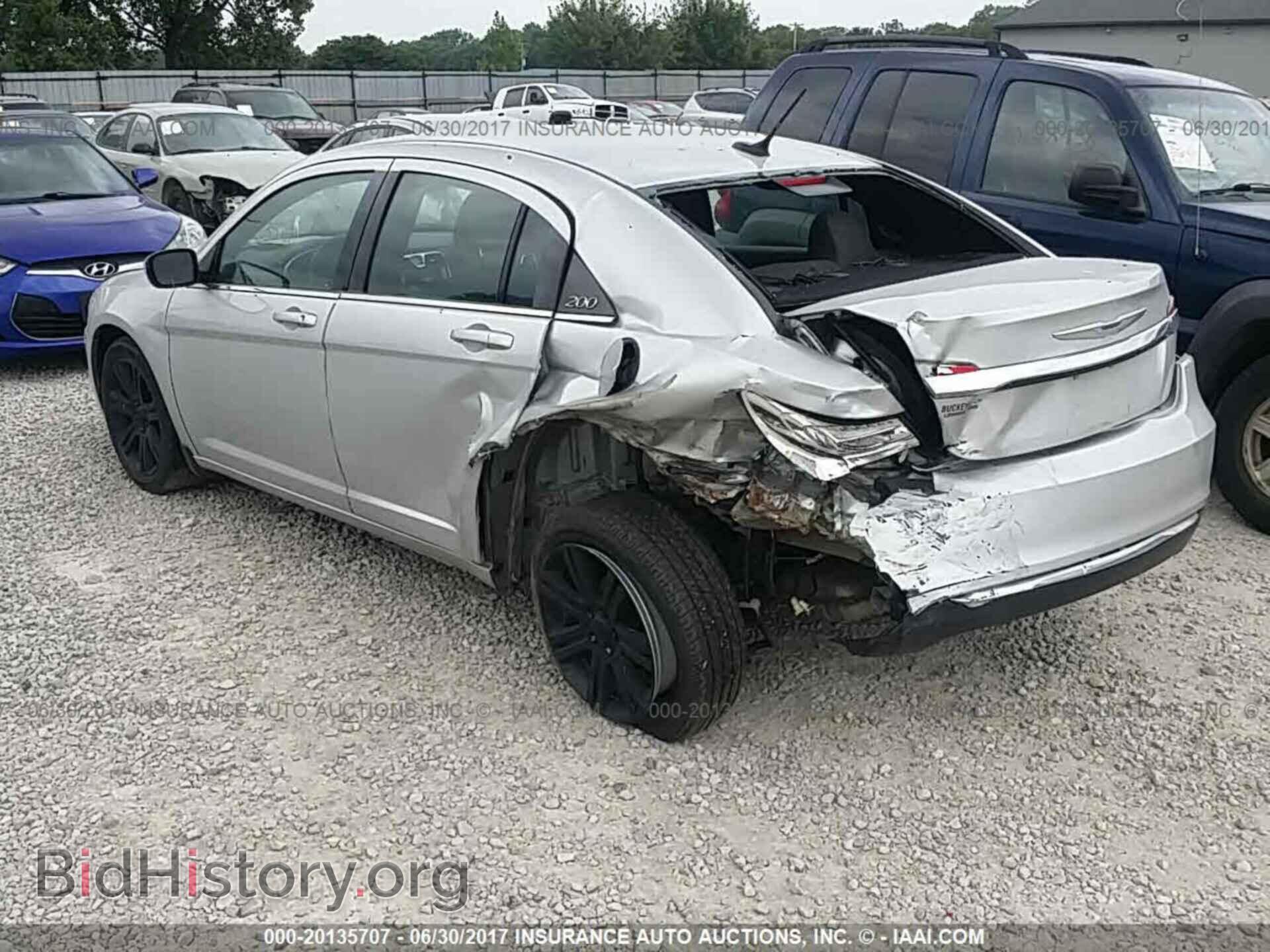 2012 Chrysler 200 - VIN: 1C3CCBAB1CN180049 - Фото 3
