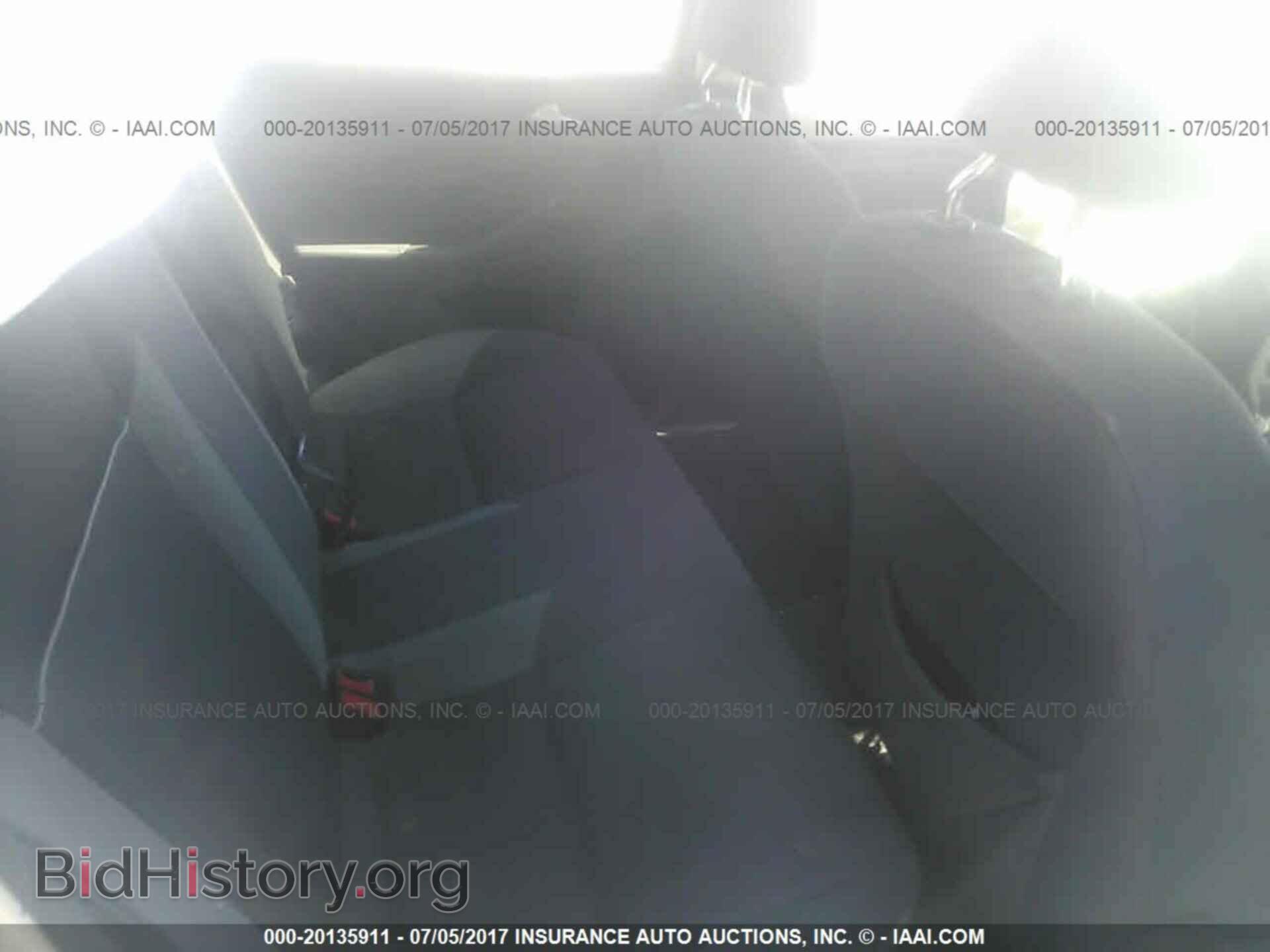 2012 Ford Focus - VIN: 1FAHP3F23CL129822 - Photo 8