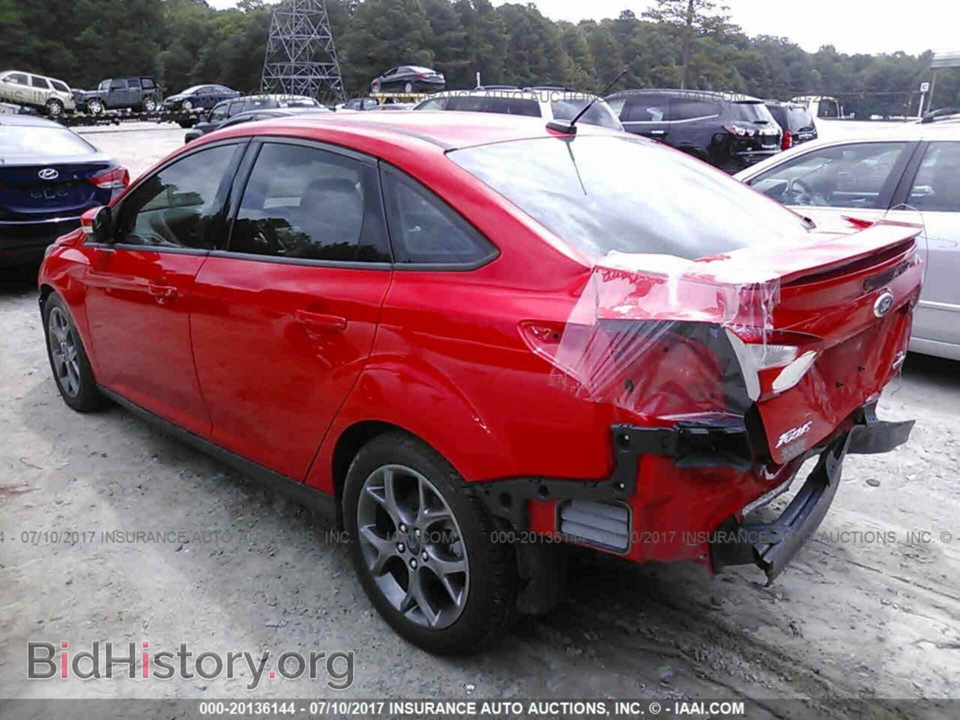 2013 Ford Focus - VIN: 1FADP3F23DL302156 - Photo 3