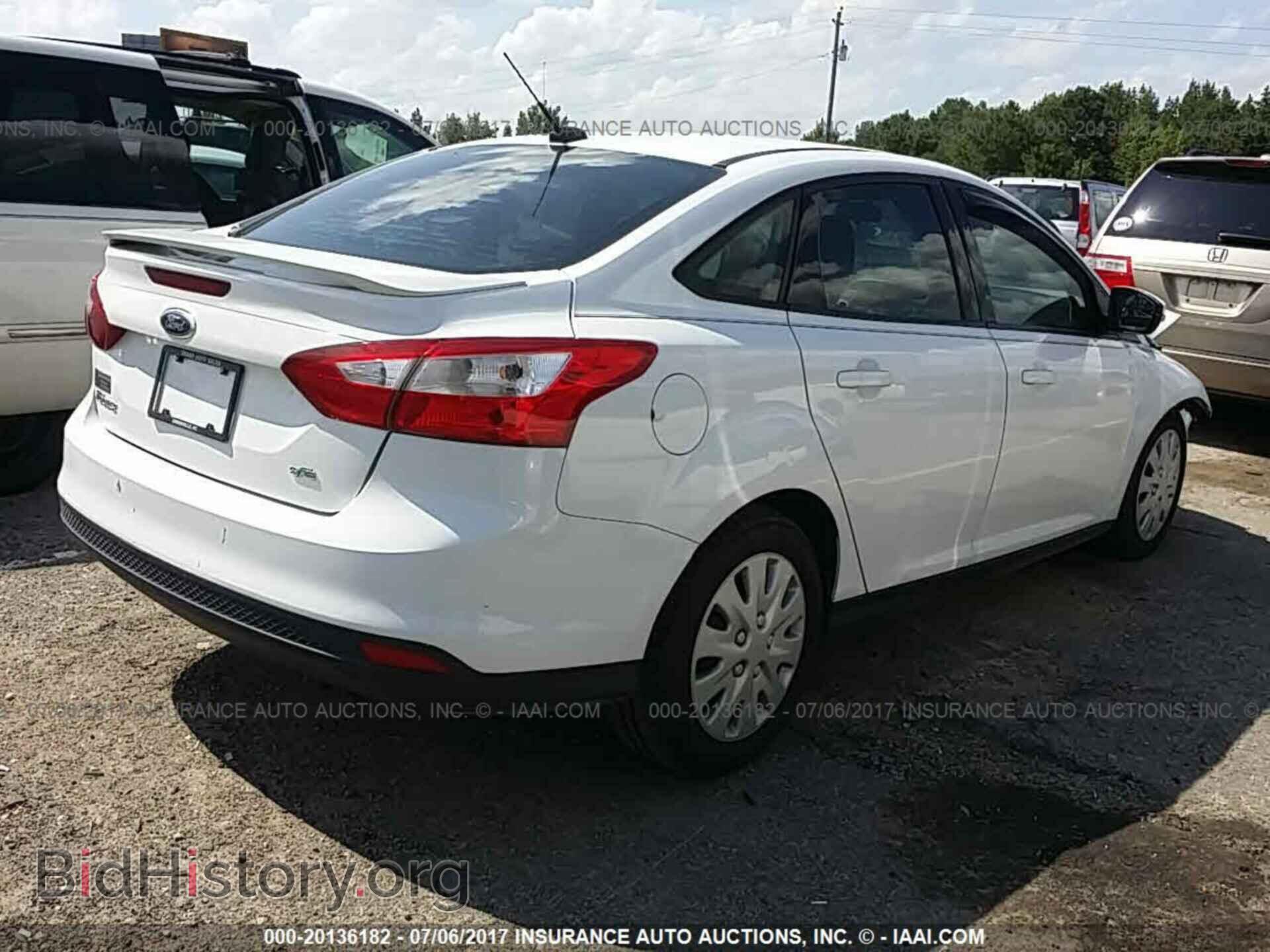 2012 Ford Focus - VIN: 1FAHP3F24CL224695 - Фото 4