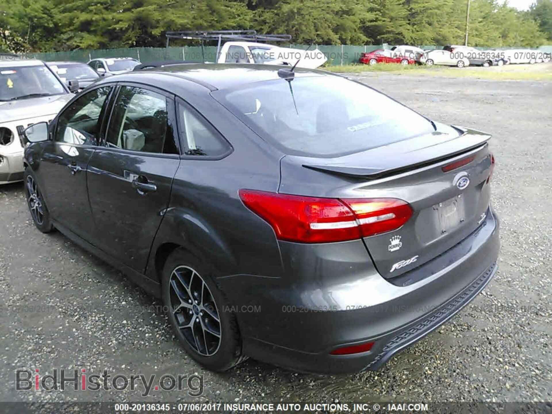 2015 Ford Focus - VIN: 1FADP3F29FL322219 - Photo 3