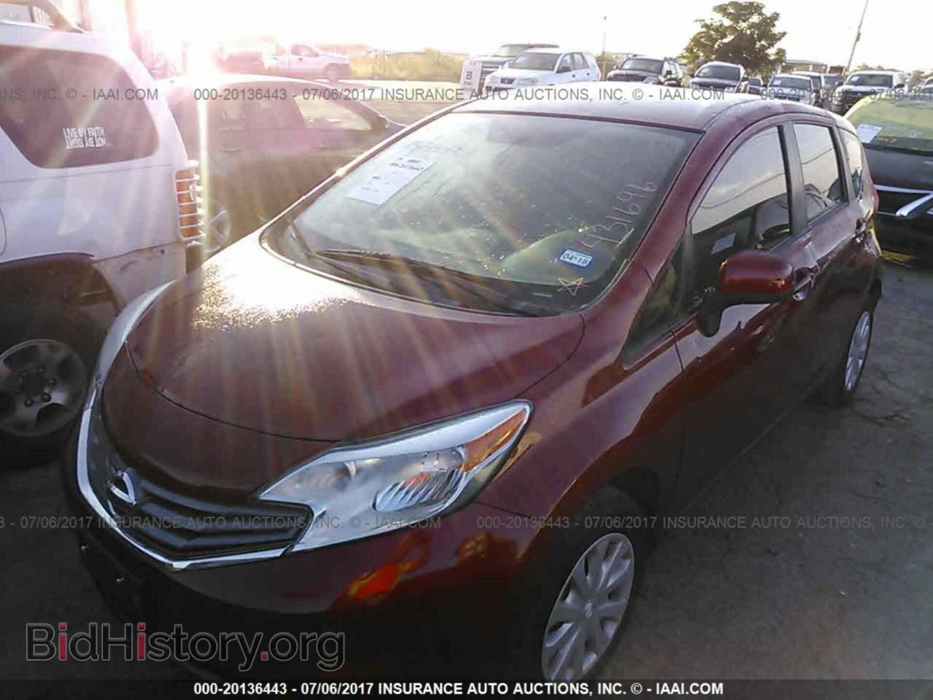 2014 Nissan Versa note - VIN: 3N1CE2CP2EL431696 - Photo 2