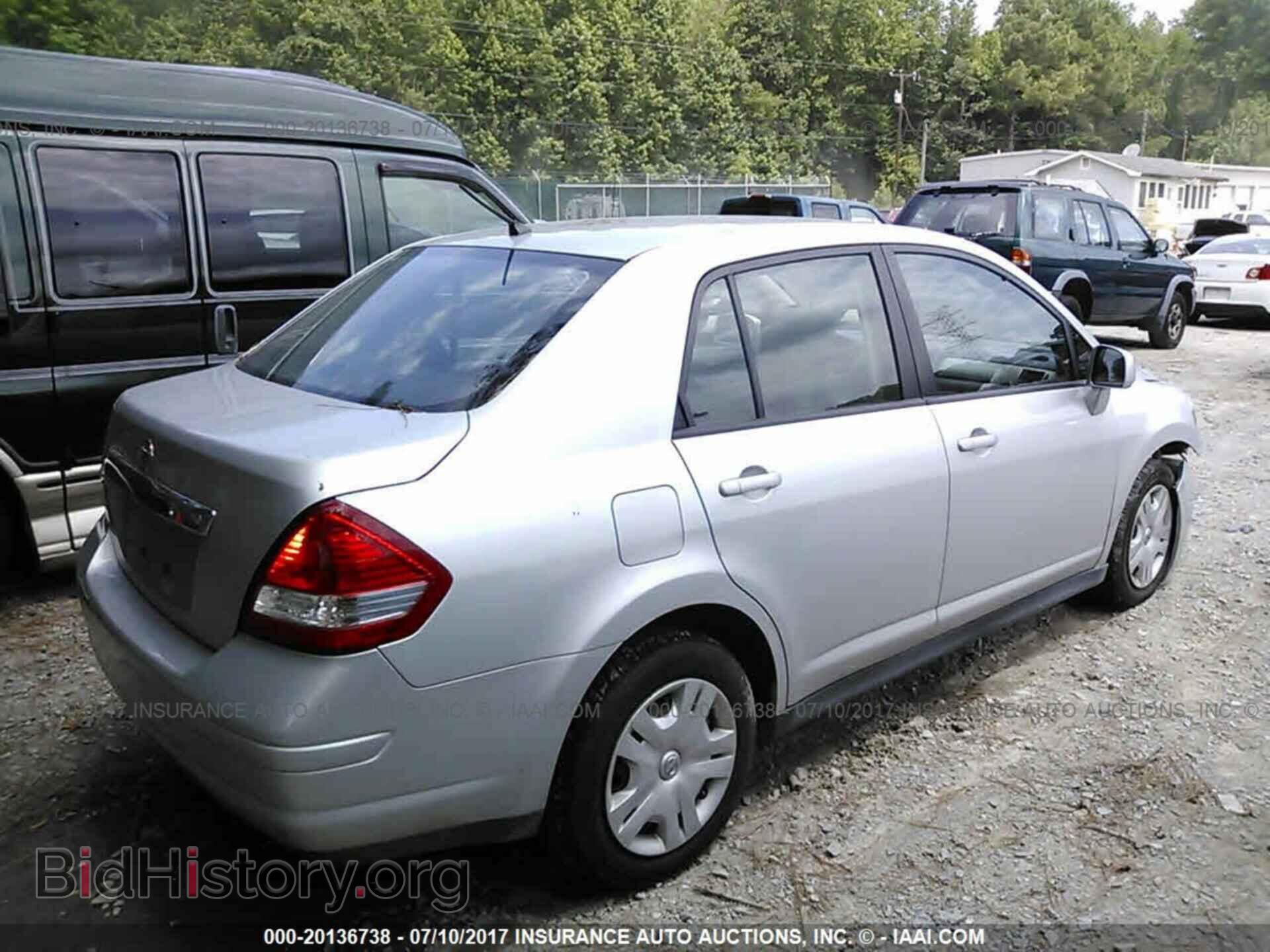2011 Nissan Versa - VIN: 3N1BC1AP8BL471050 - Фото 4