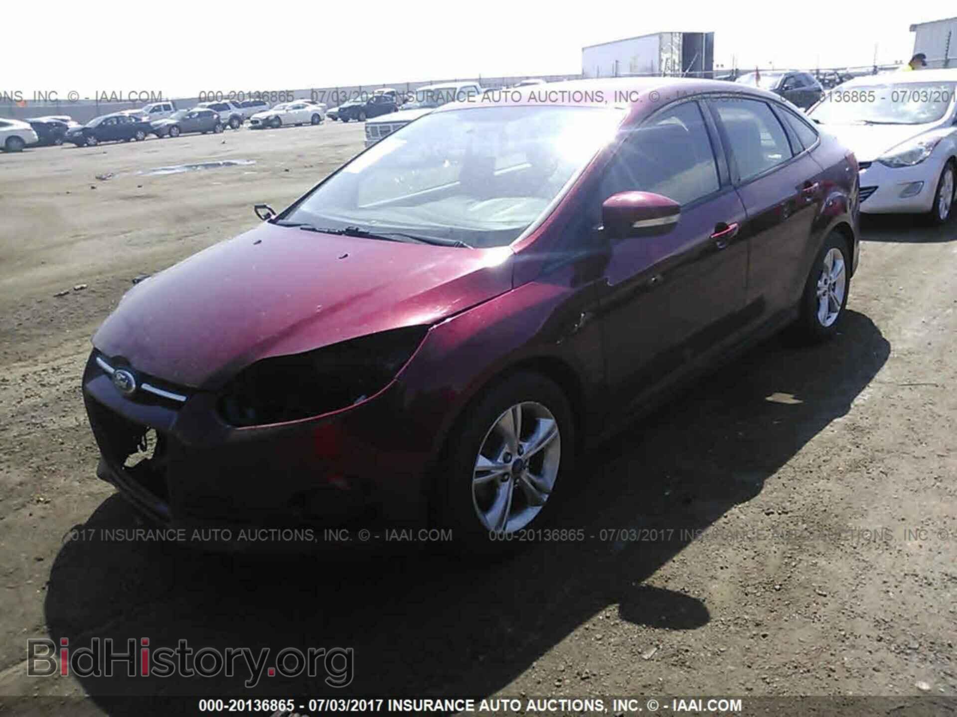 2013 Ford Focus - VIN: 1FADP3F28DL172049 - Фото 2