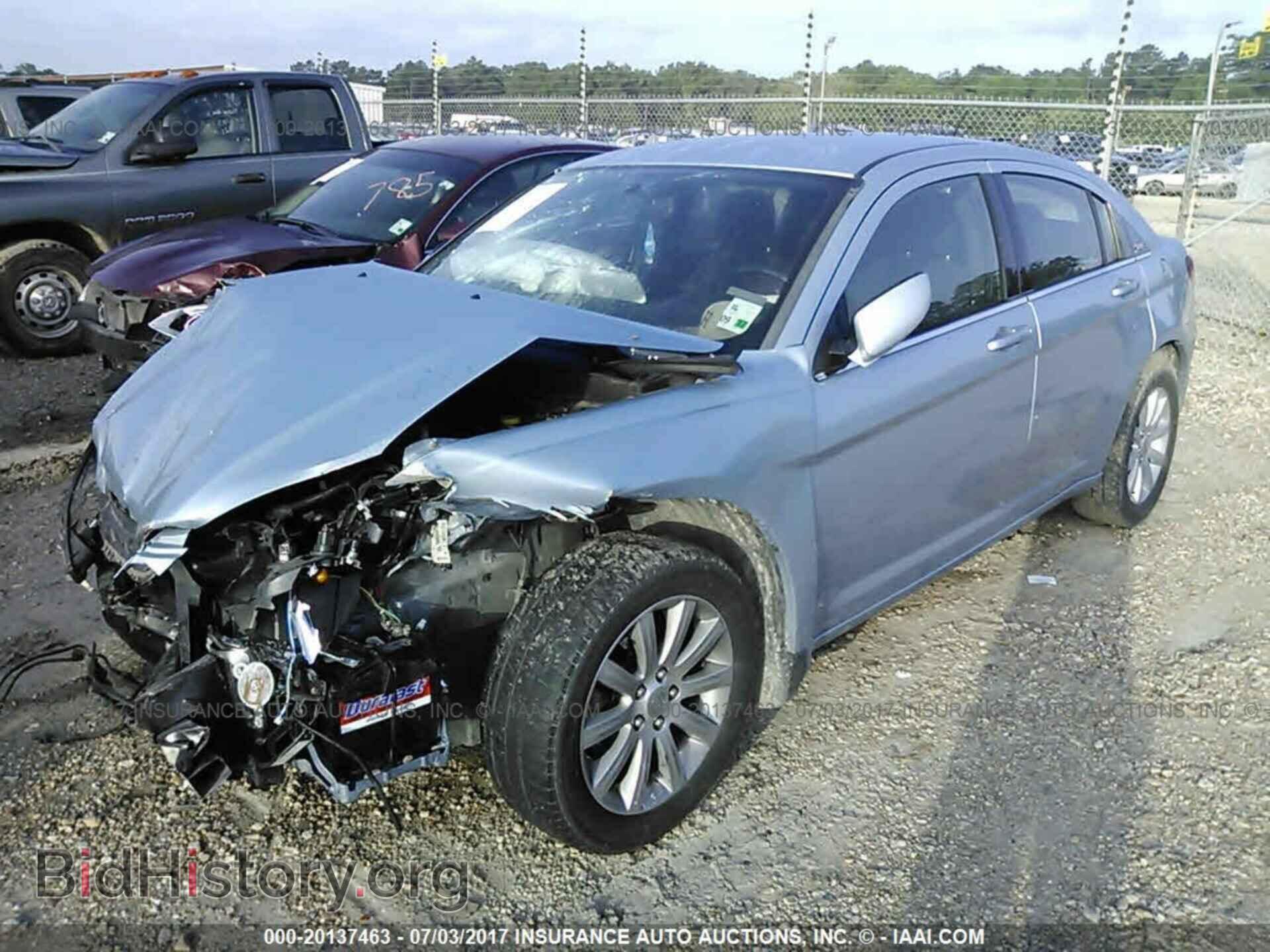 2013 Chrysler 200 - VIN: 1C3CCBBB7DN545365 - Photo 2