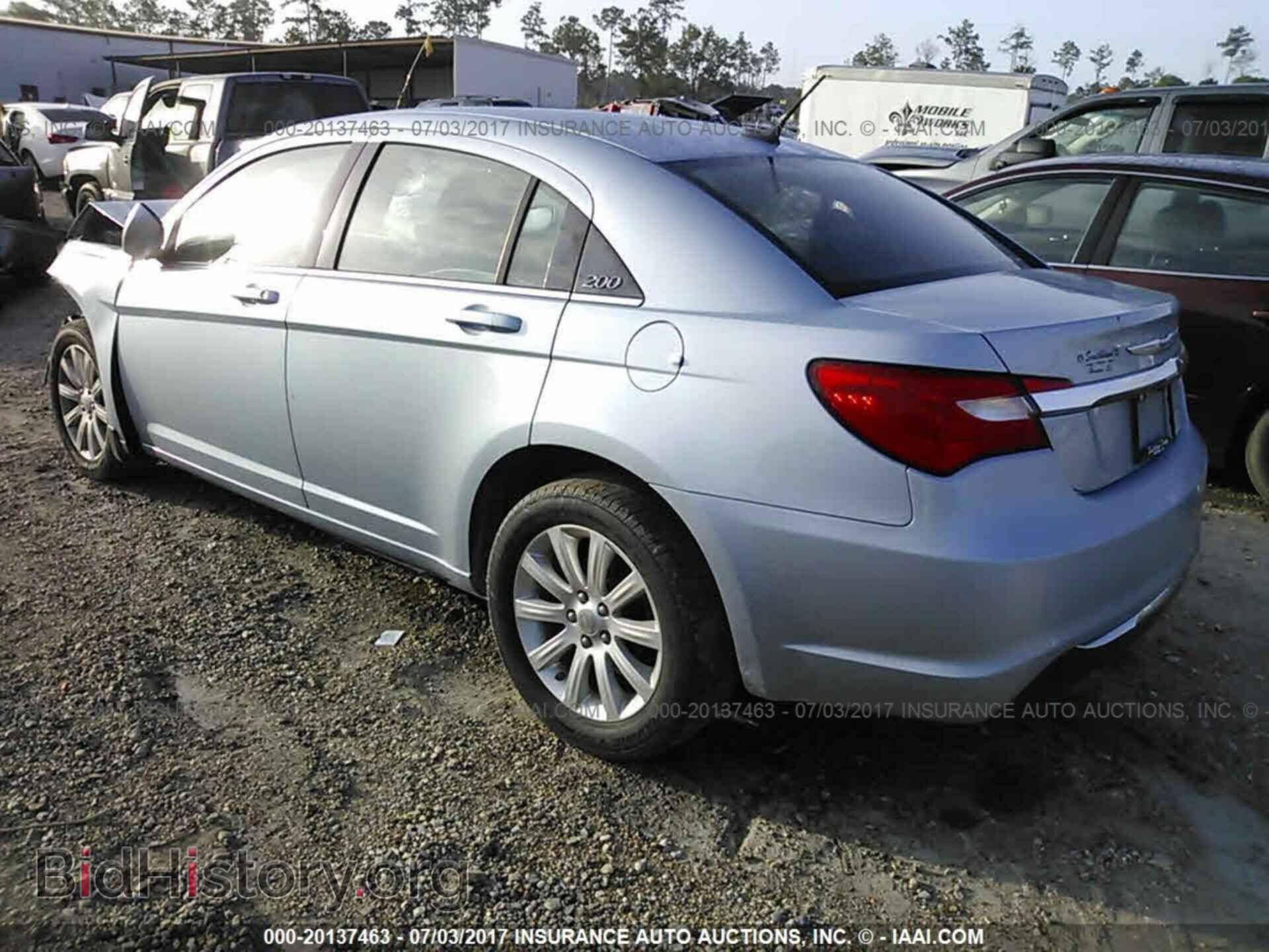 2013 Chrysler 200 - VIN: 1C3CCBBB7DN545365 - Photo 3