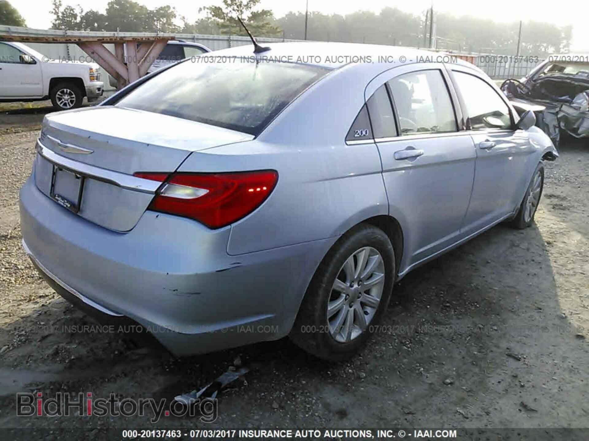 2013 Chrysler 200 - VIN: 1C3CCBBB7DN545365 - Photo 4