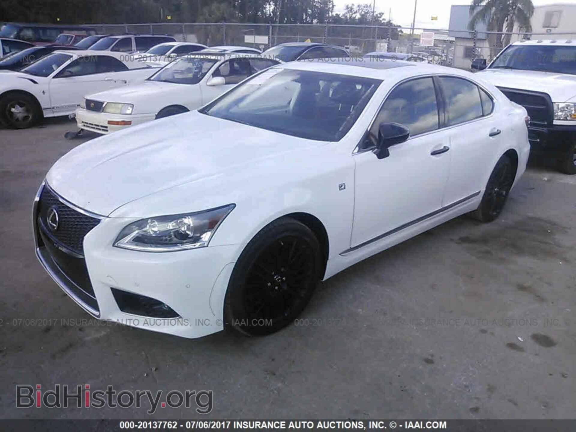 2015 Lexus Ls - VIN: JTHBL5EF5F5133518 - Photo 2