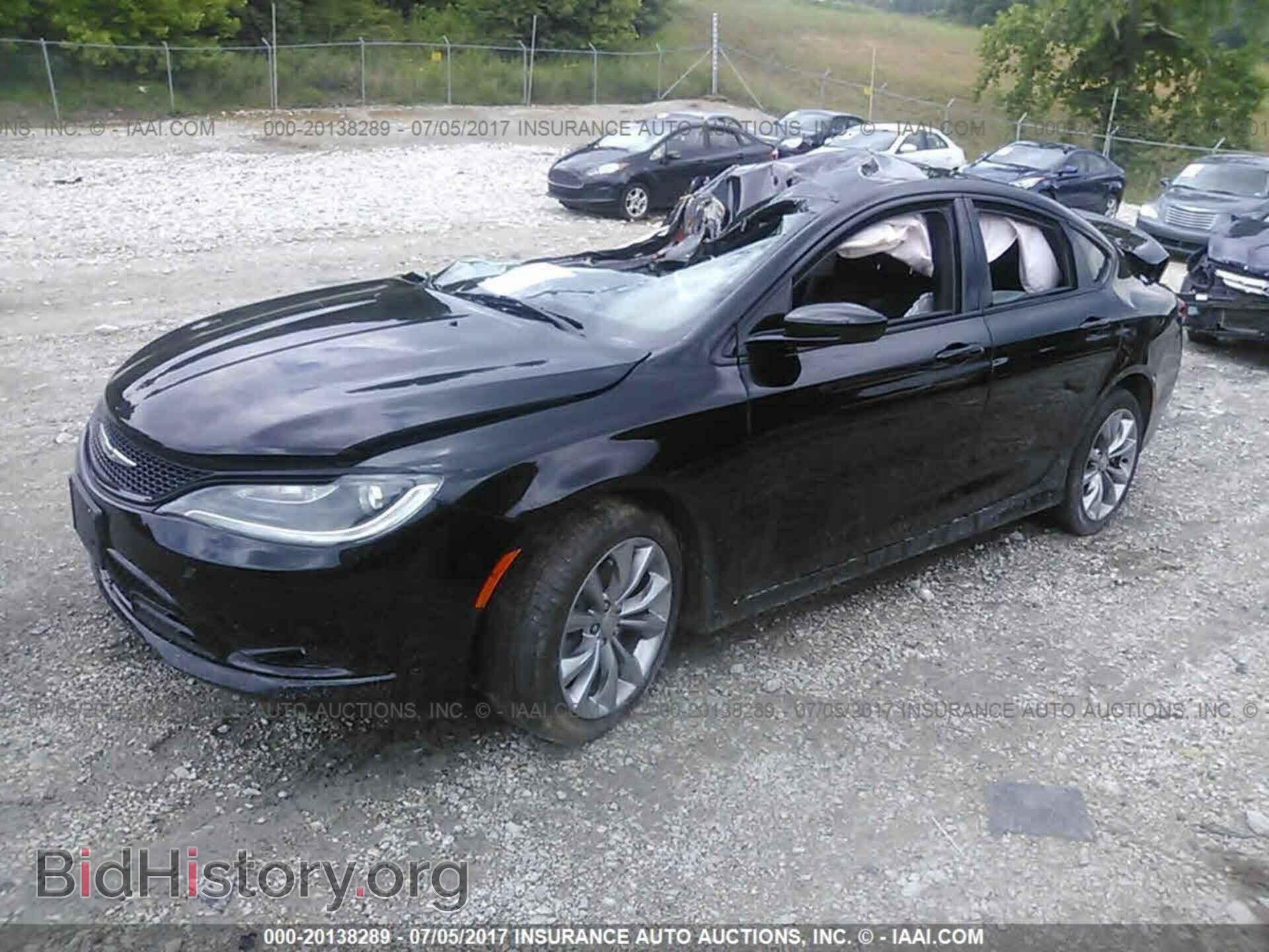 2015 Chrysler 200 - VIN: 1C3CCCDGXFN627849 - Фото 2
