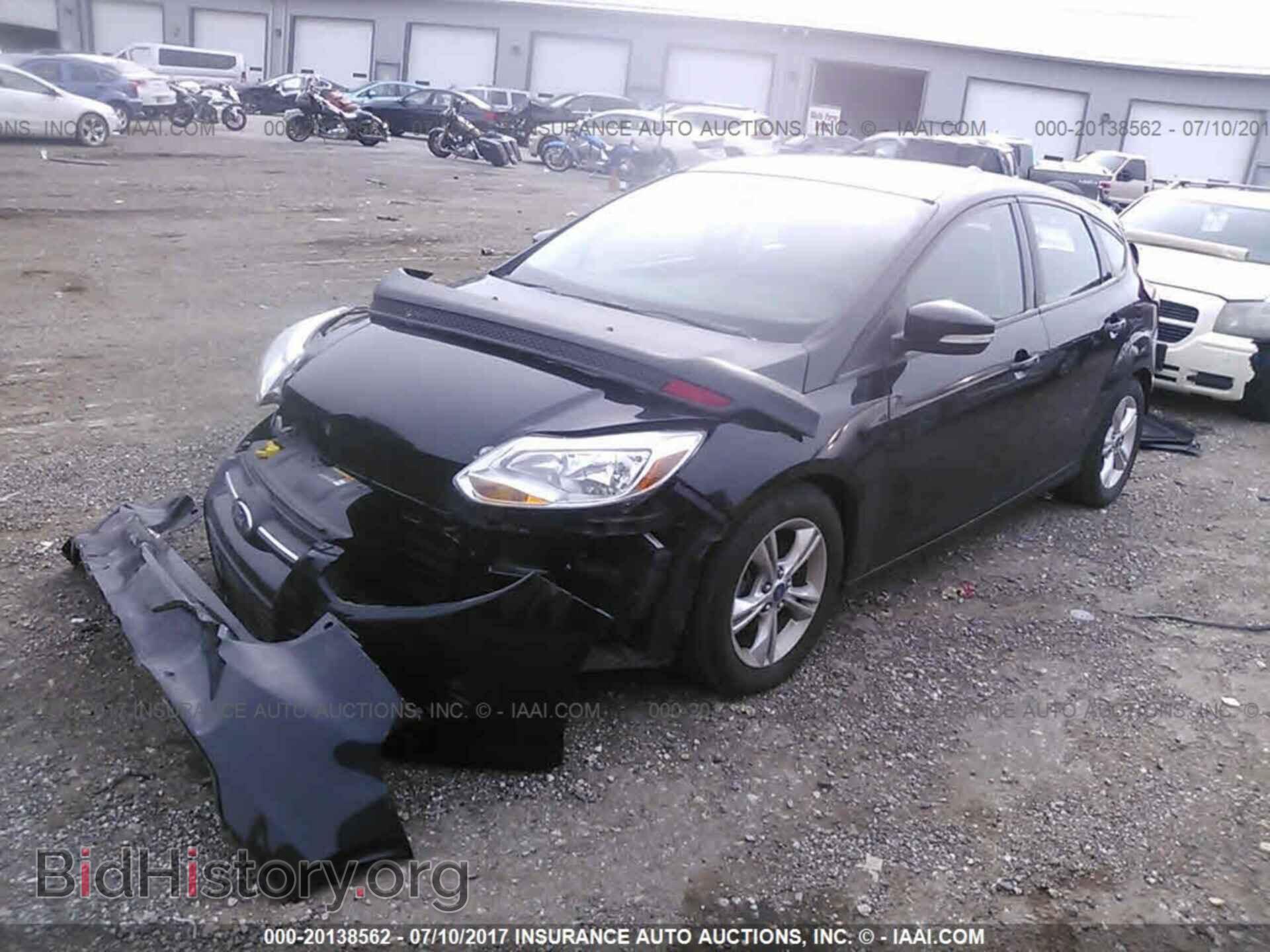 2014 Ford Focus - VIN: 1FADP3K2XEL147029 - Фото 2