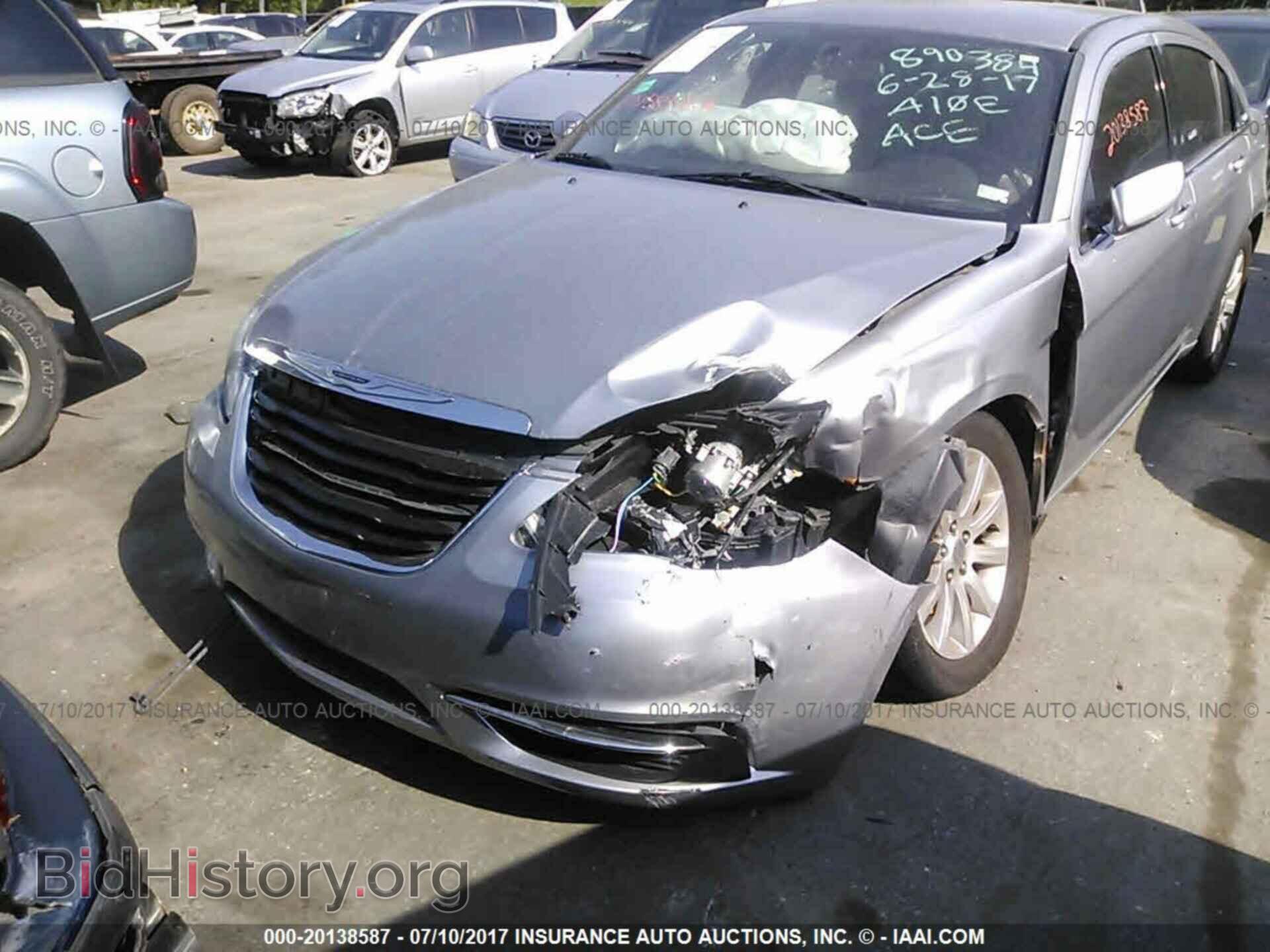 2013 Chrysler 200 - VIN: 1C3CCBBG3DN528235 - Photo 6