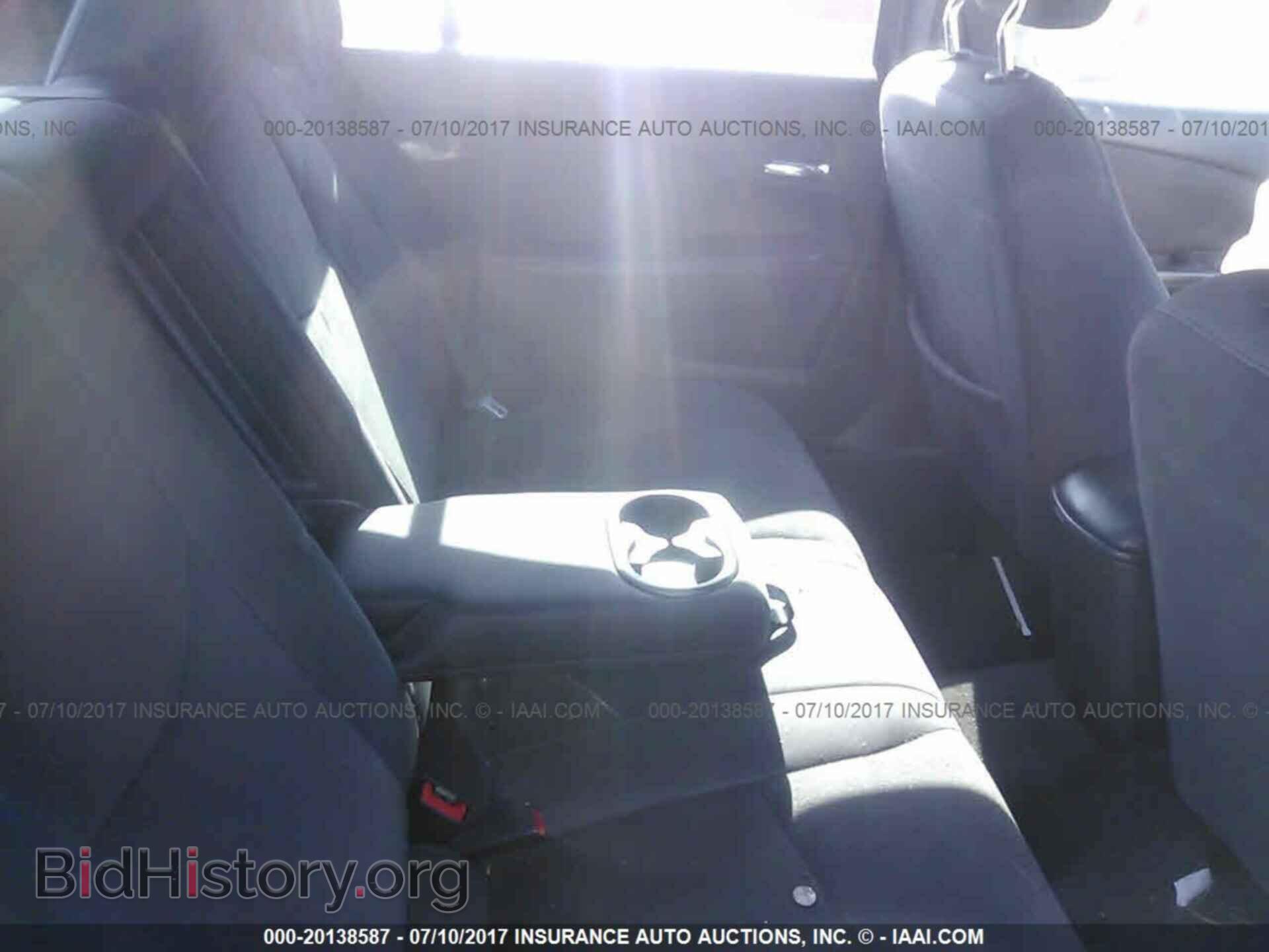 2013 Chrysler 200 - VIN: 1C3CCBBG3DN528235 - Photo 8