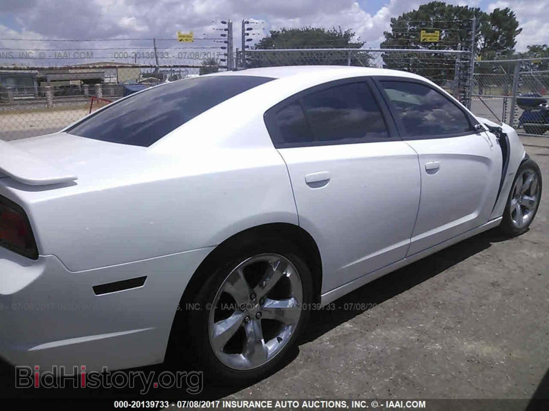 2013 Dodge Charger - VIN: 2C3CDXCT5DH549957 - Photo 4