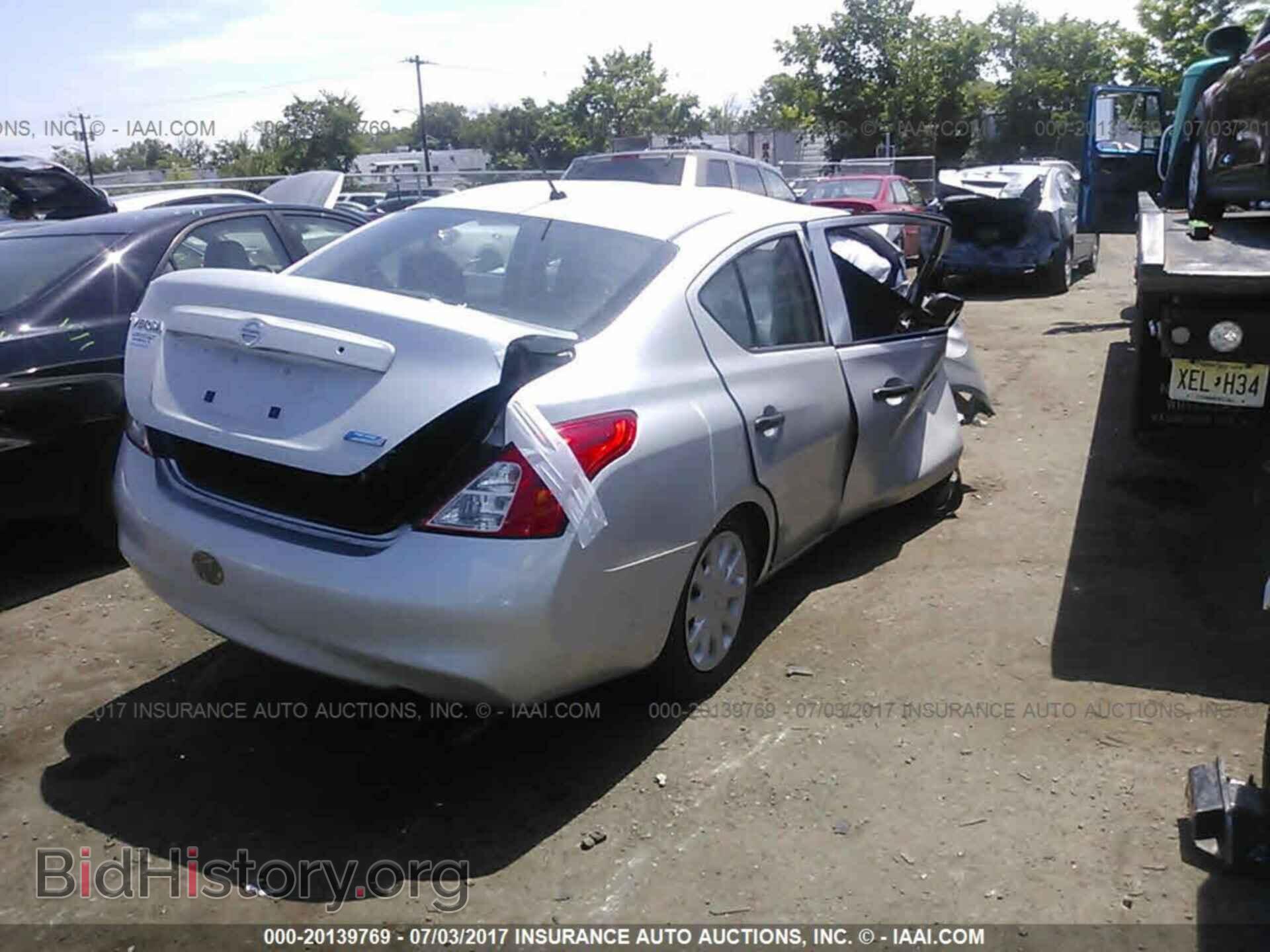 2014 Nissan Versa - VIN: 3N1CN7AP1EL842264 - Photo 4