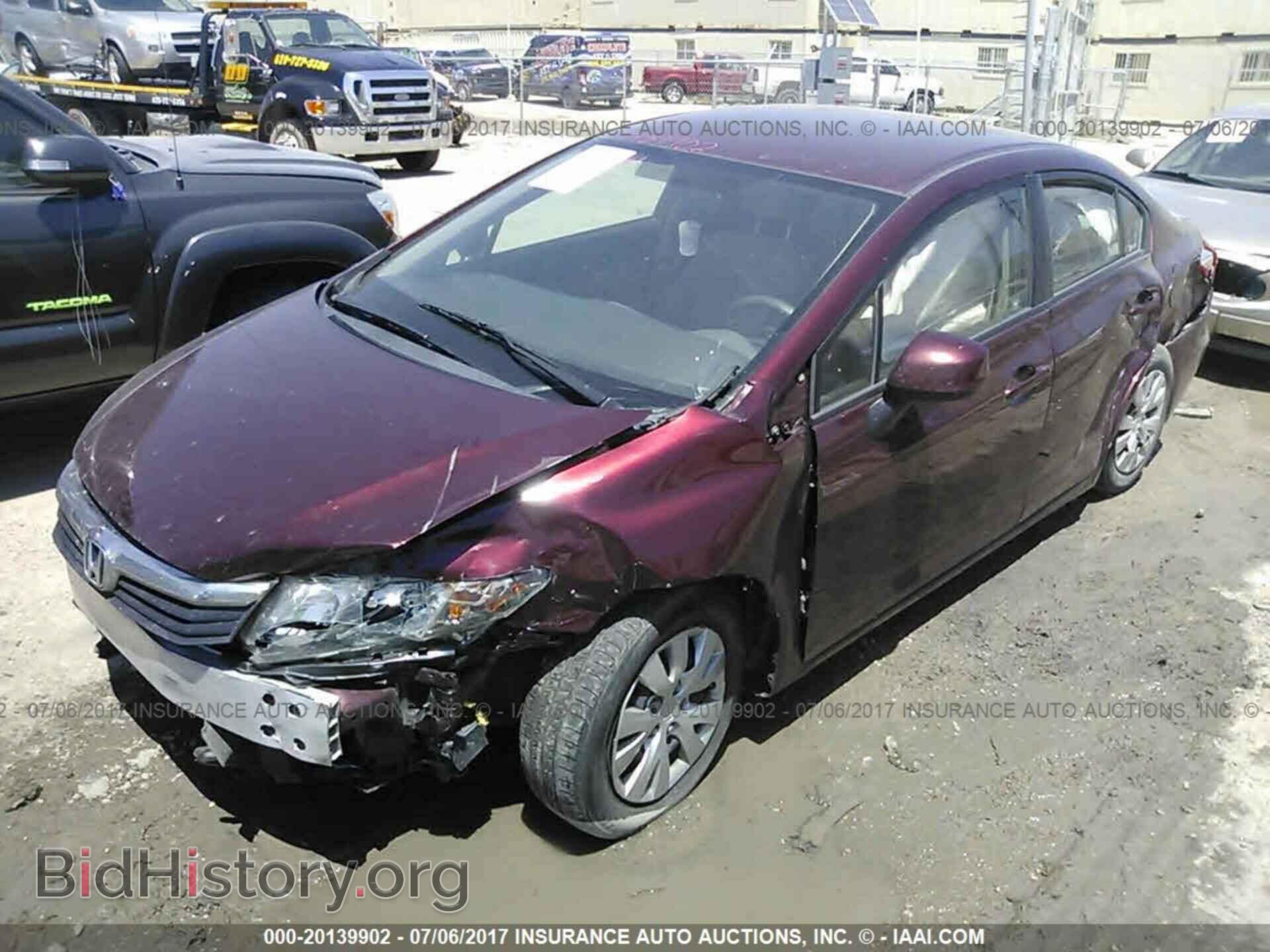 2012 Honda Civic - VIN: 19XFB2F58CE105593 - Фото 2