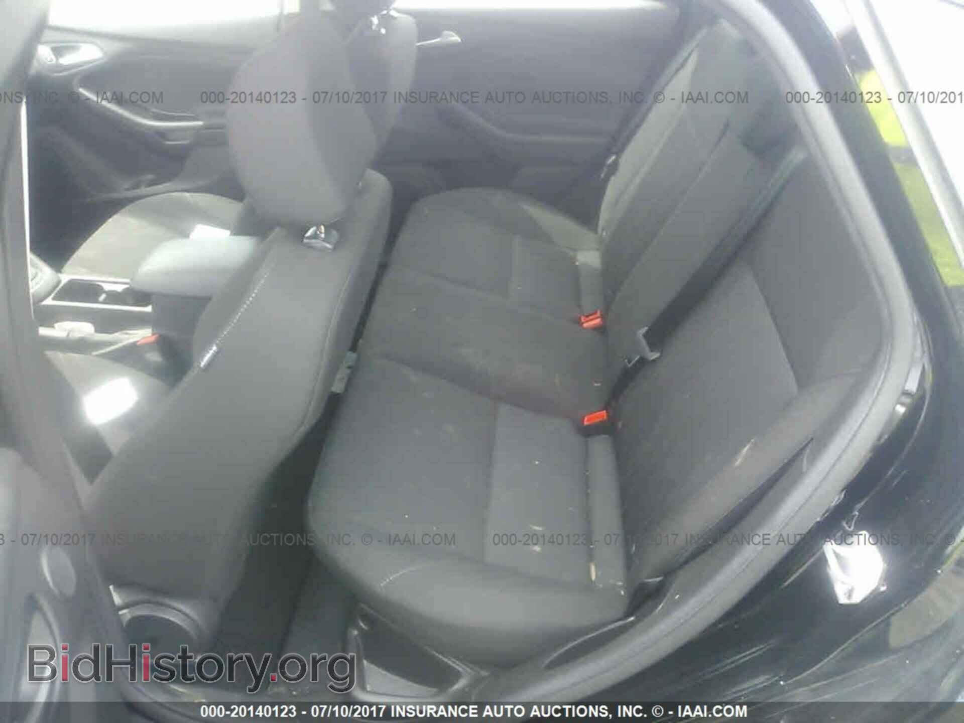 2017 Ford Focus - VIN: 1FADP3H21HL228710 - Photo 8