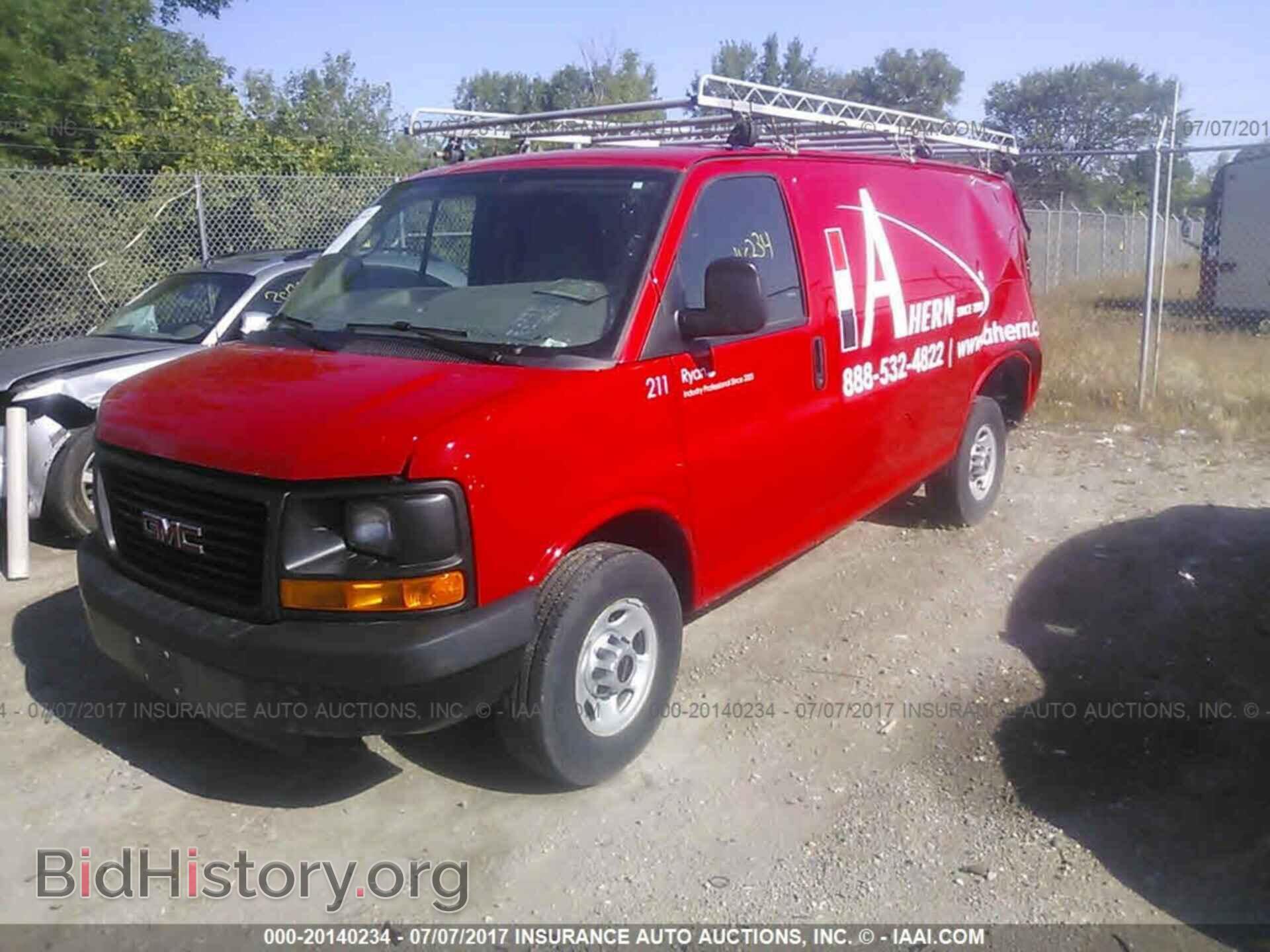 2014 Gmc Savana - VIN: 1GTZ7TCG4E1116493 - Фото 2