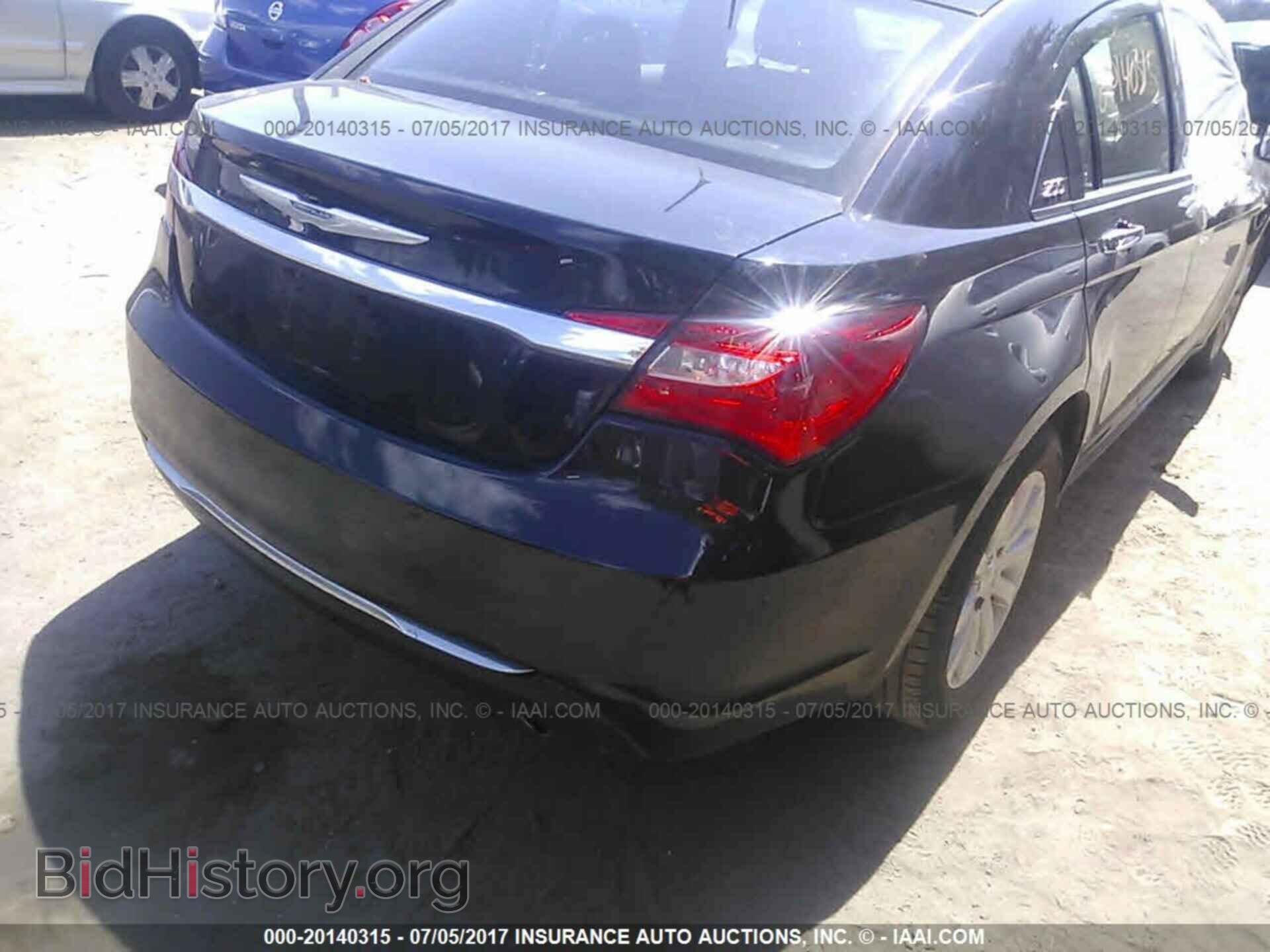 2013 Chrysler 200 - VIN: 1C3CCBCG0DN718931 - Photo 4