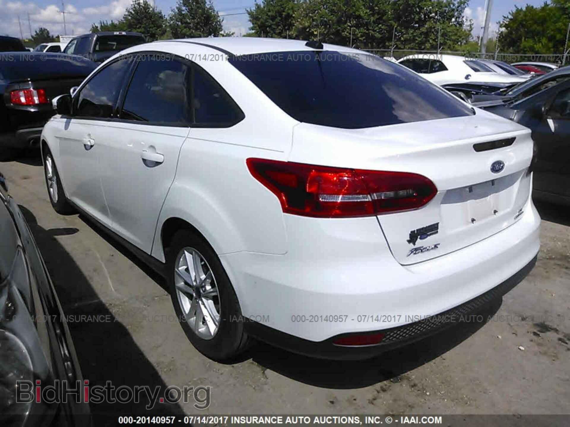 2016 Ford Focus - VIN: 1FADP3F25GL293481 - Фото 3