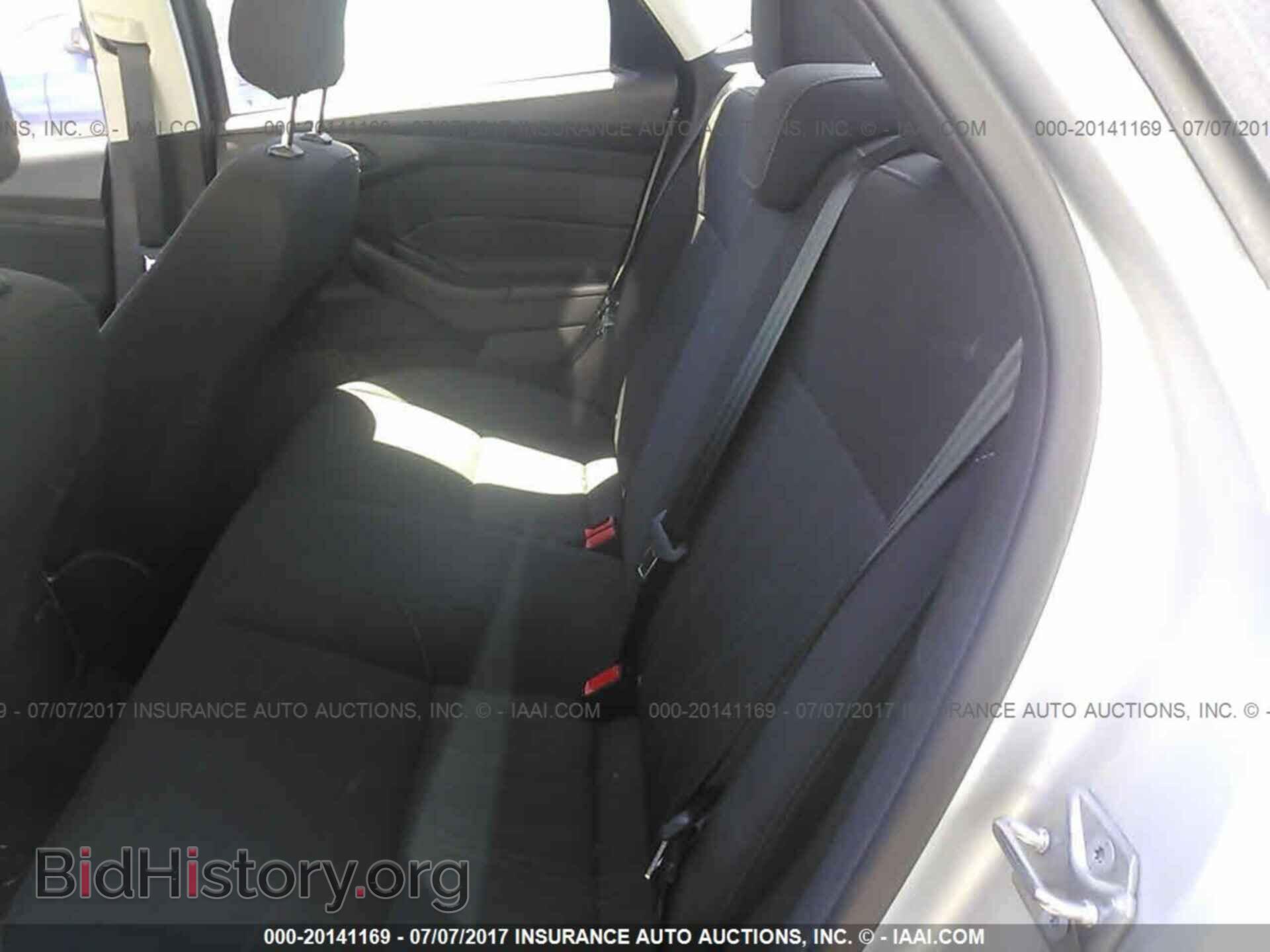2016 Ford Focus - VIN: 1FADP3E24GL289553 - Photo 8