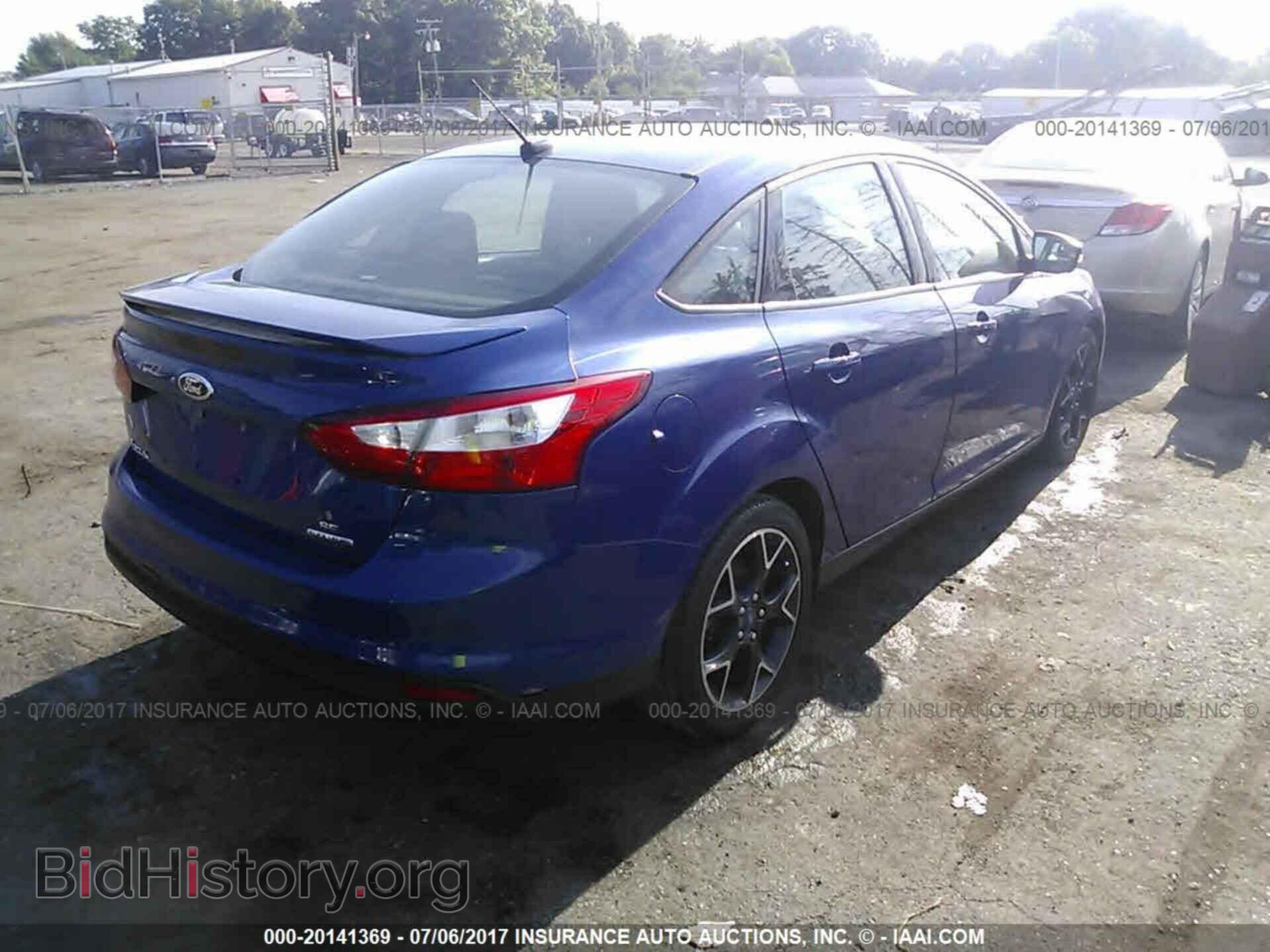 2012 Ford Focus - VIN: 1FAHP3F2XCL448618 - Photo 4