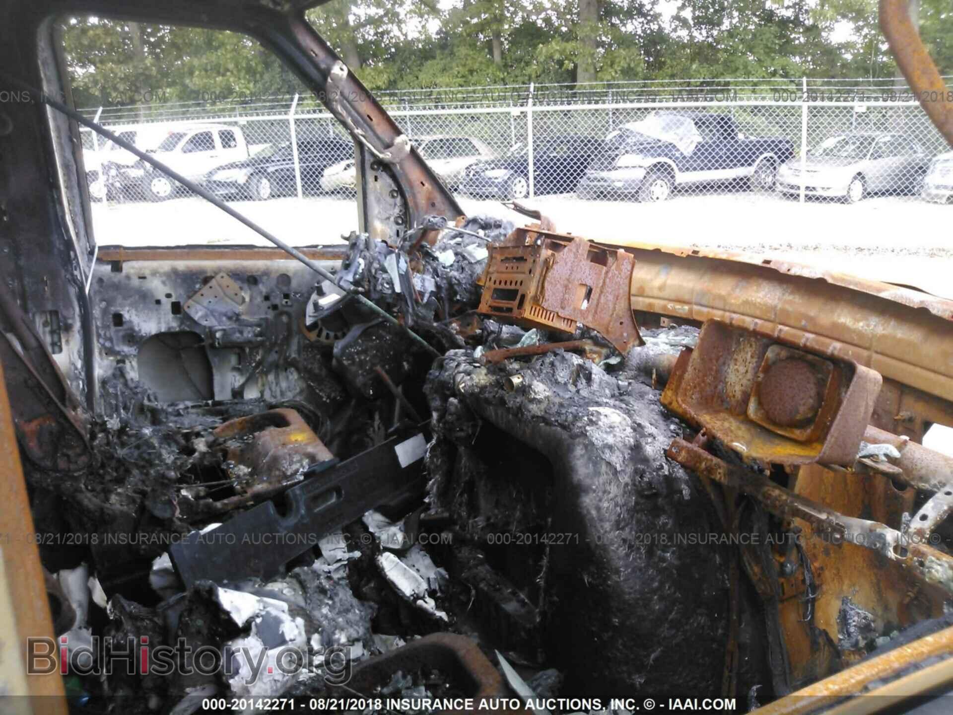 2014 Ford Econoline - VIN: 1FTNE1EW8EDA25545 - Фото 5
