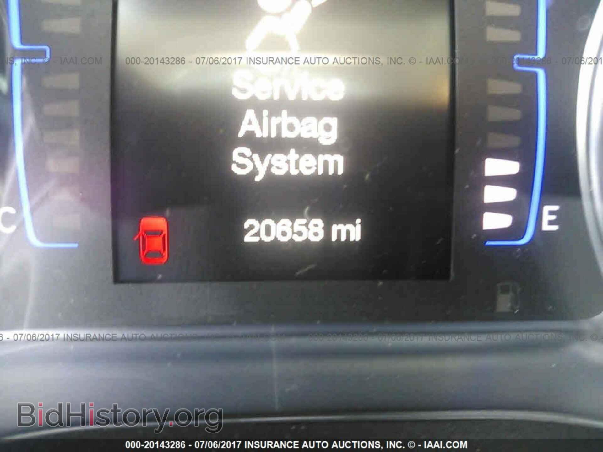 2016 Chrysler 200 - VIN: 1C3CCCAB9GN170204 - Photo 7