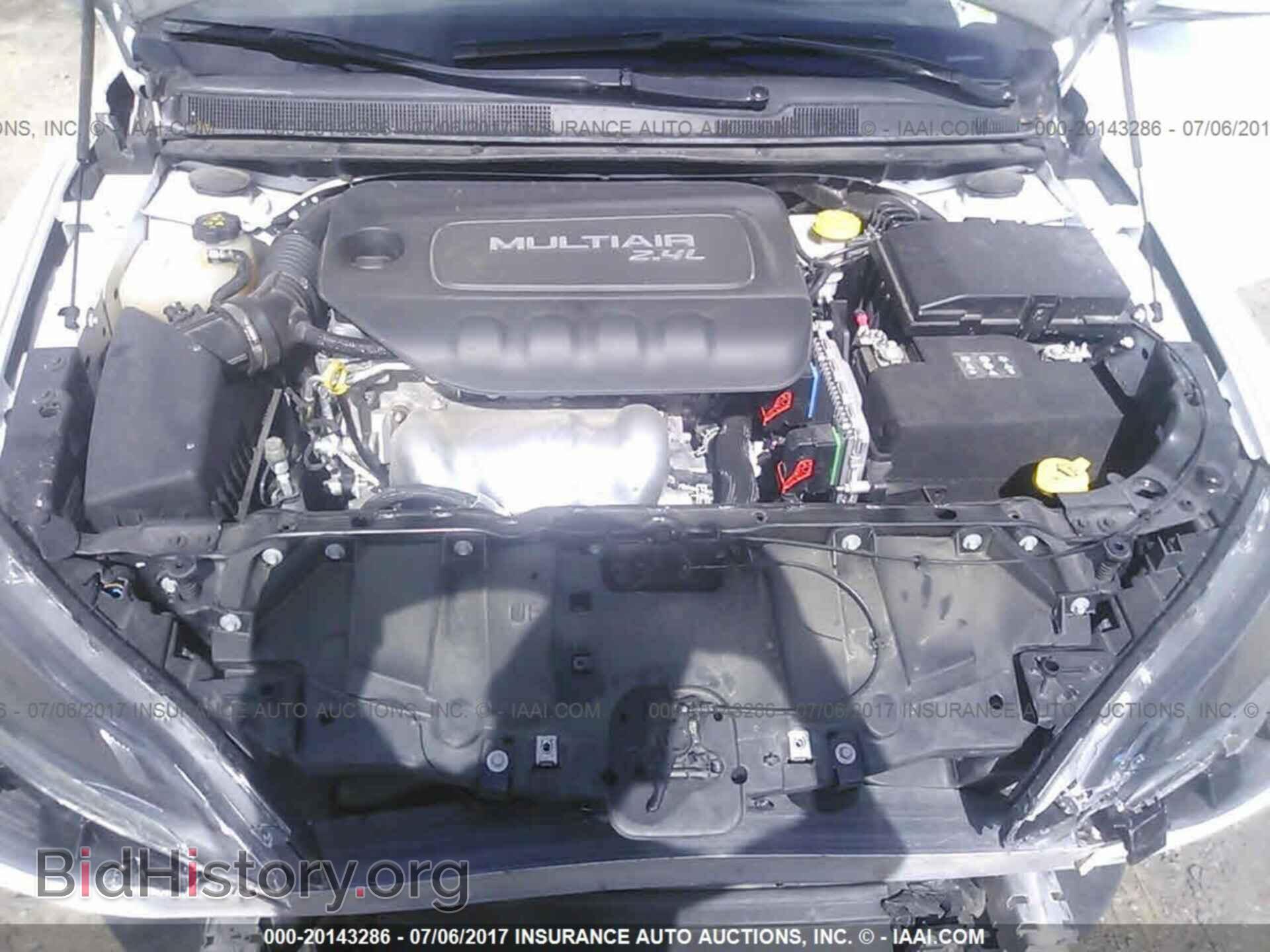 2016 Chrysler 200 - VIN: 1C3CCCAB9GN170204 - Photo 10