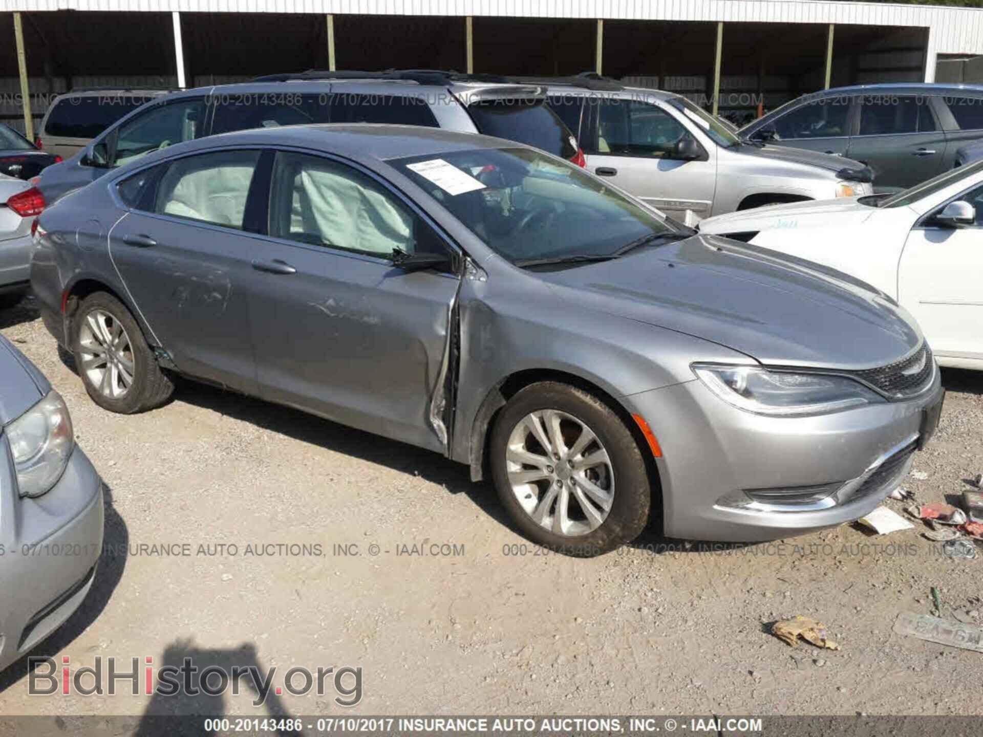 Photo 1C3CCCAB6FN571689 - Chrysler 200 2015