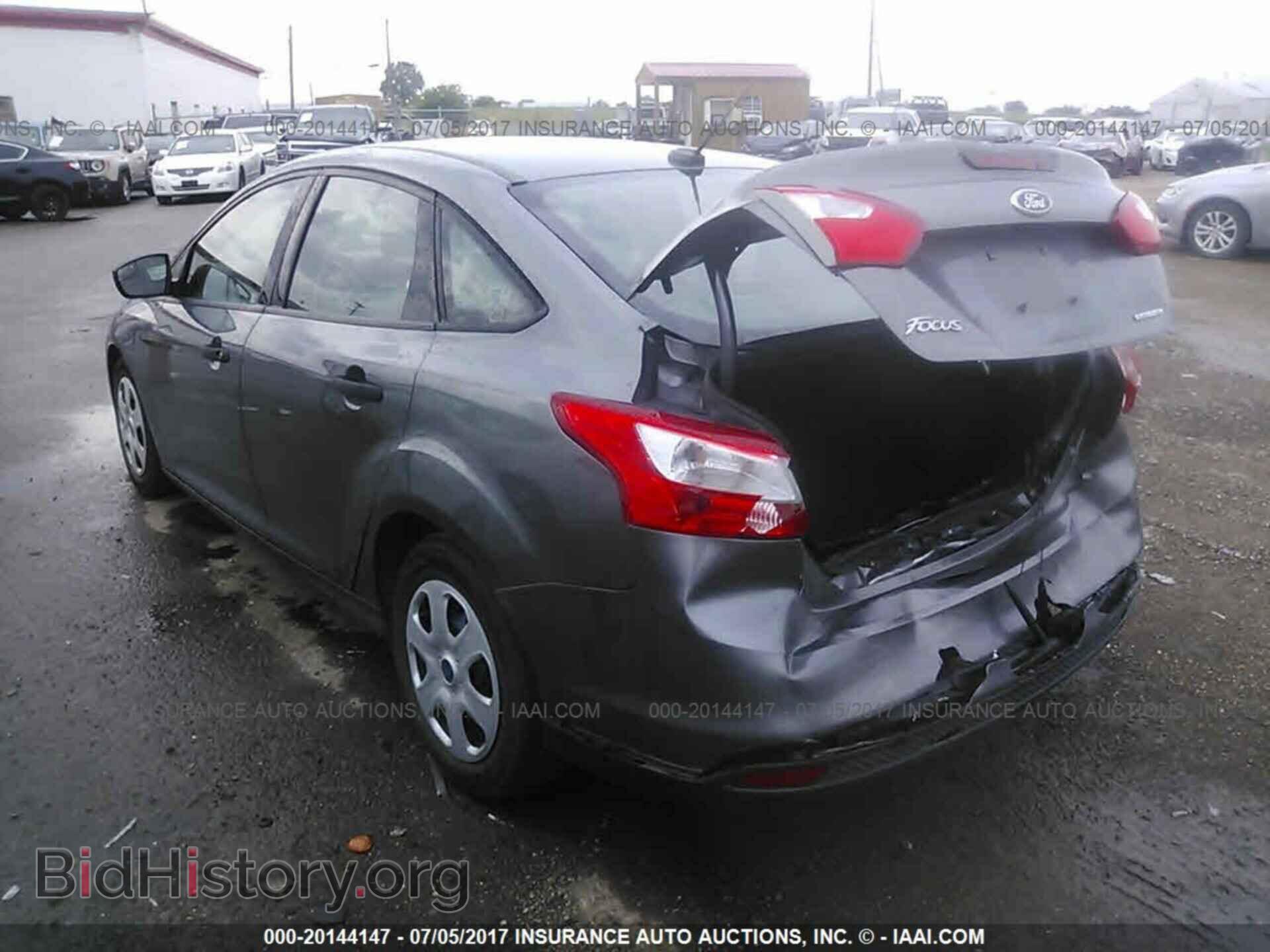 2013 Ford Focus - VIN: 1FADP3E22DL306927 - Photo 3