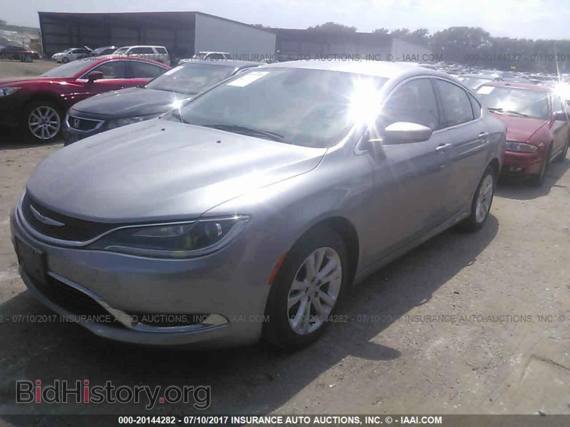 2015 Chrysler 200 - VIN: 1C3CCCAB9FN726042 - Фото 2