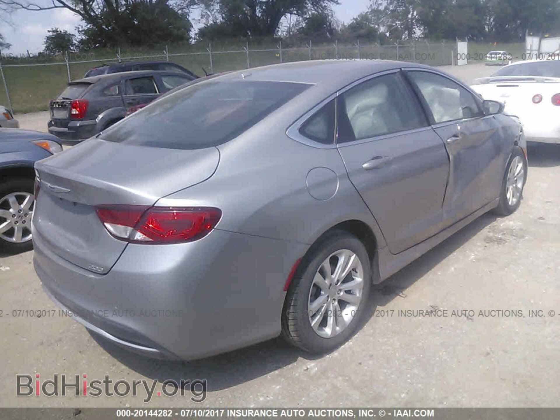 2015 Chrysler 200 - VIN: 1C3CCCAB9FN726042 - Фото 4