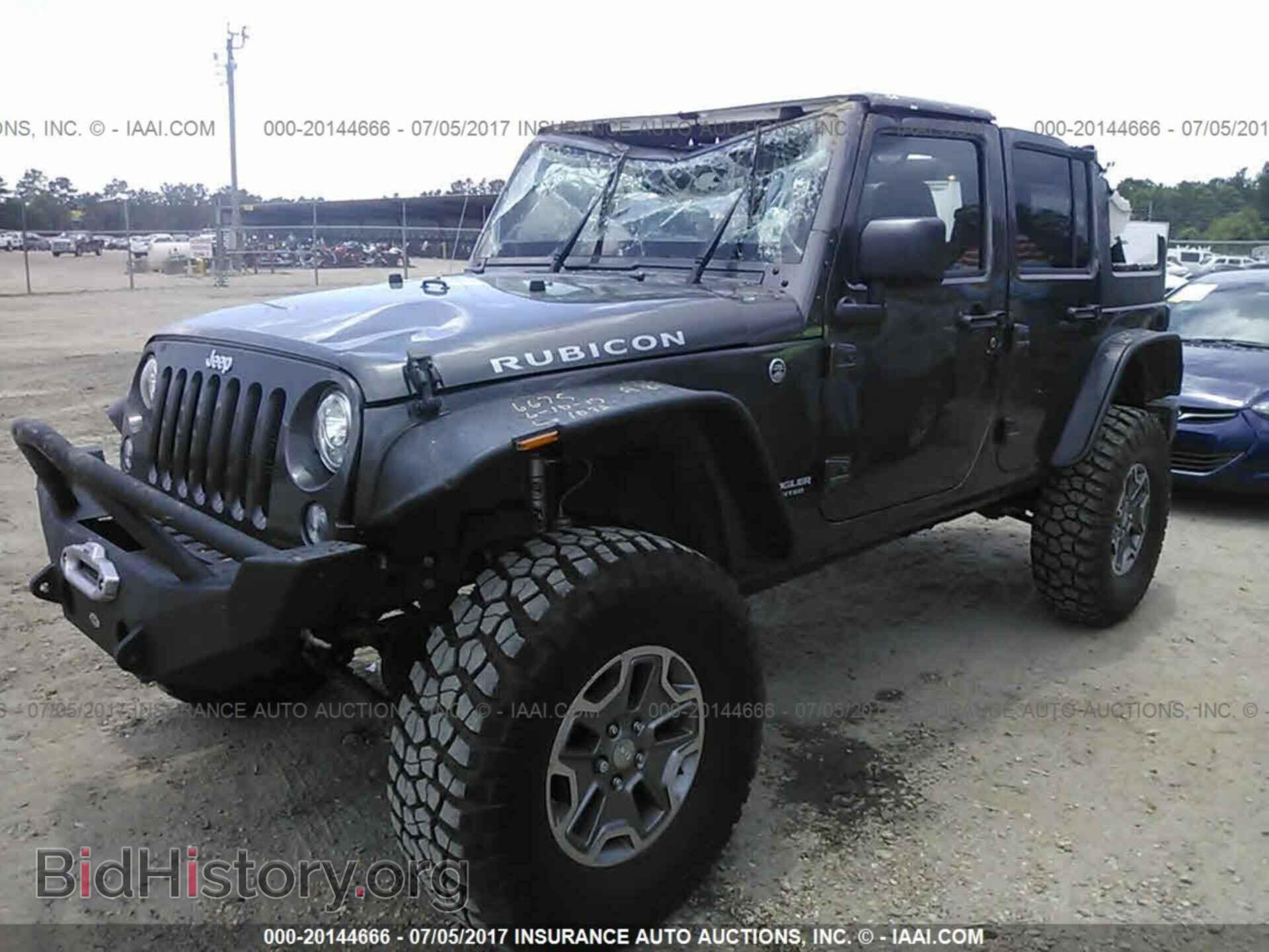 2017 Jeep Wrangler - VIN: 1C4BJWFG3HL506333 - Фото 2