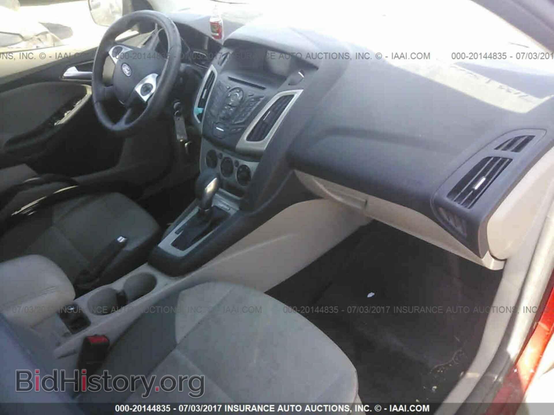 2014 Ford Focus - VIN: 1FADP3F24EL461673 - Photo 5
