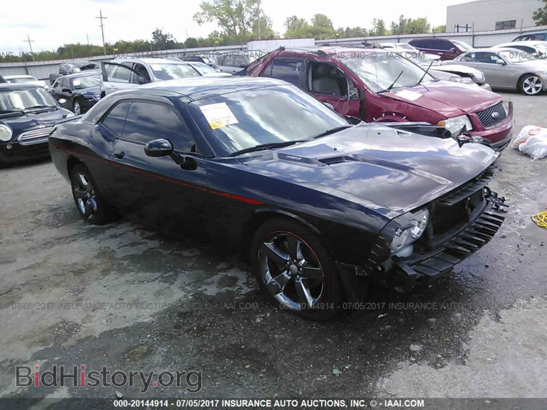 Photo 2C3CDYBT4DH667957 - Dodge Challenger 2013