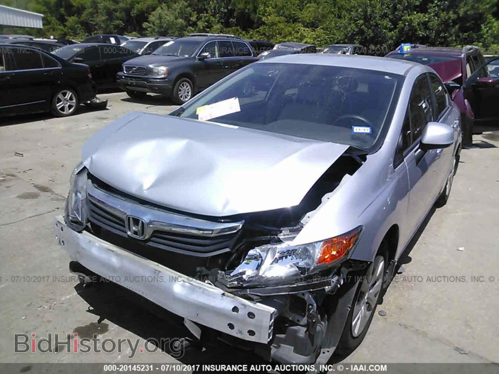 2012 Honda Civic - VIN: 2HGFB2F5XCH603333 - Photo 2