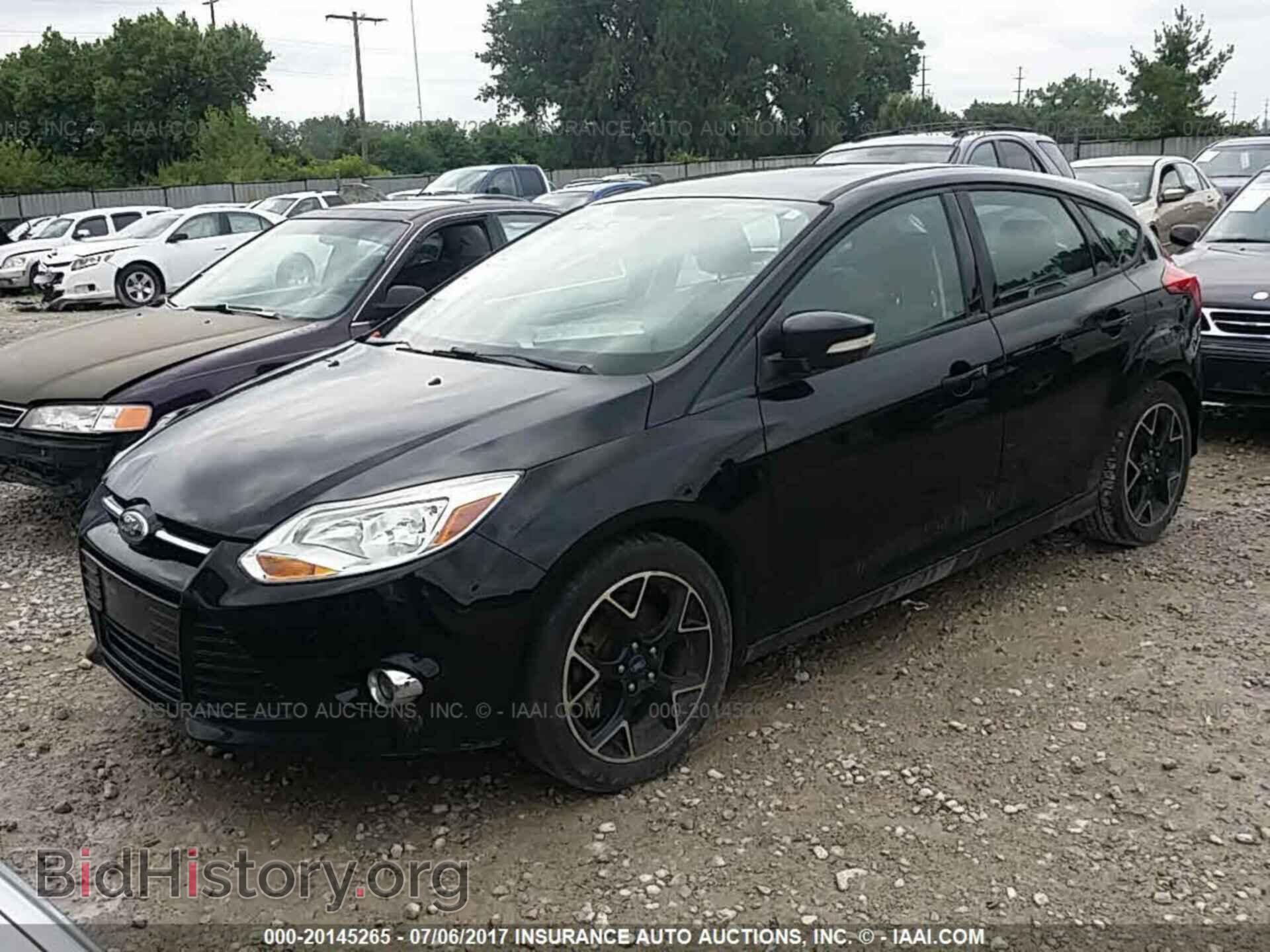 2012 Ford Focus - VIN: 1FAHP3K22CL221140 - Фото 2