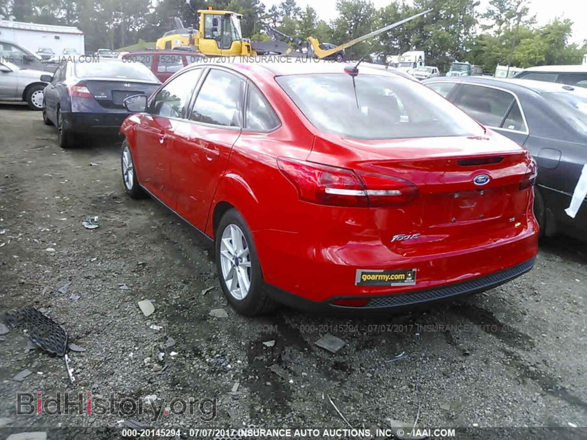 2015 Ford Focus - VIN: 1FADP3F26FL206184 - Фото 3