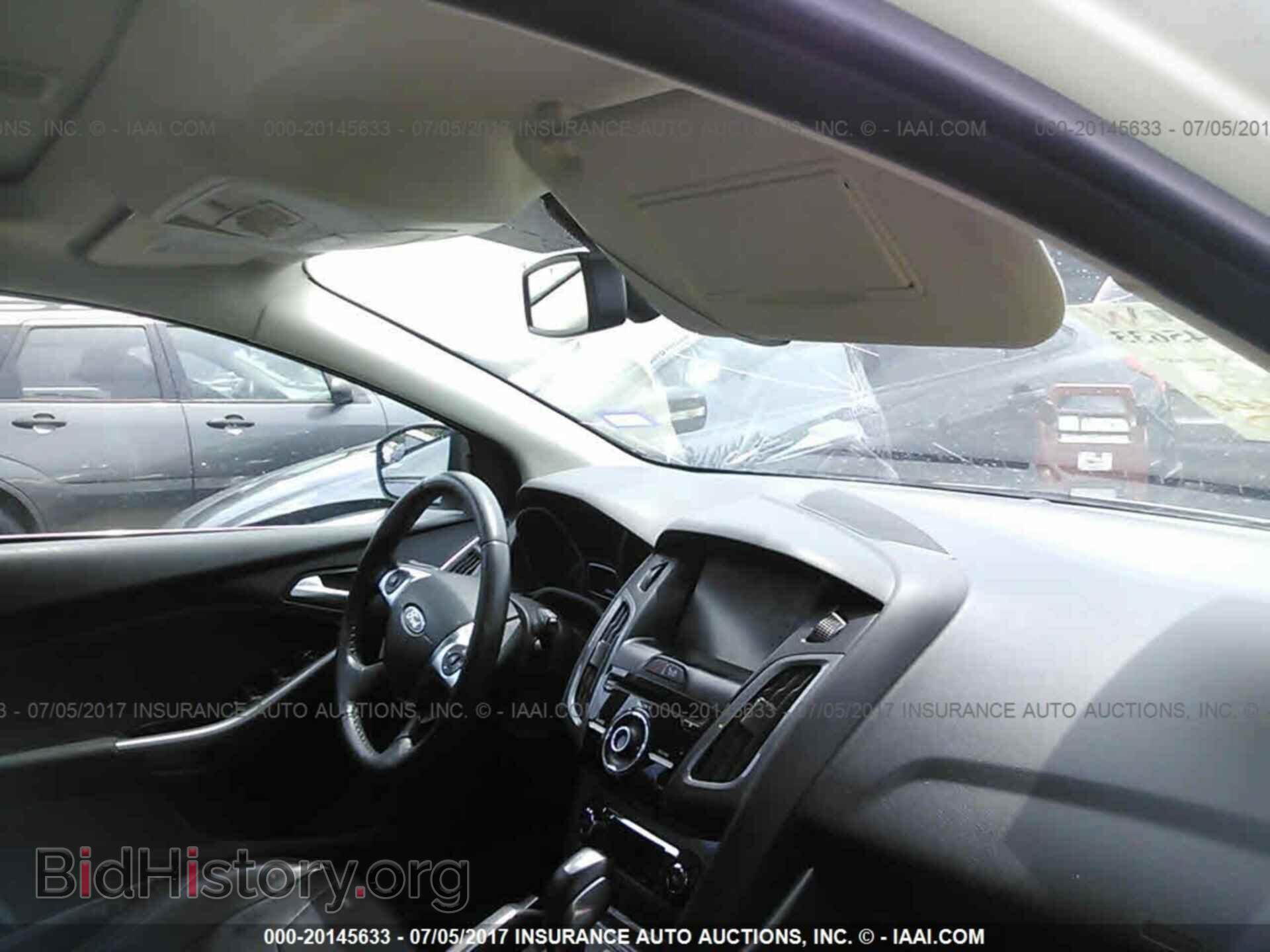 2012 Ford Focus - VIN: 1FAHP3N27CL312724 - Photo 5