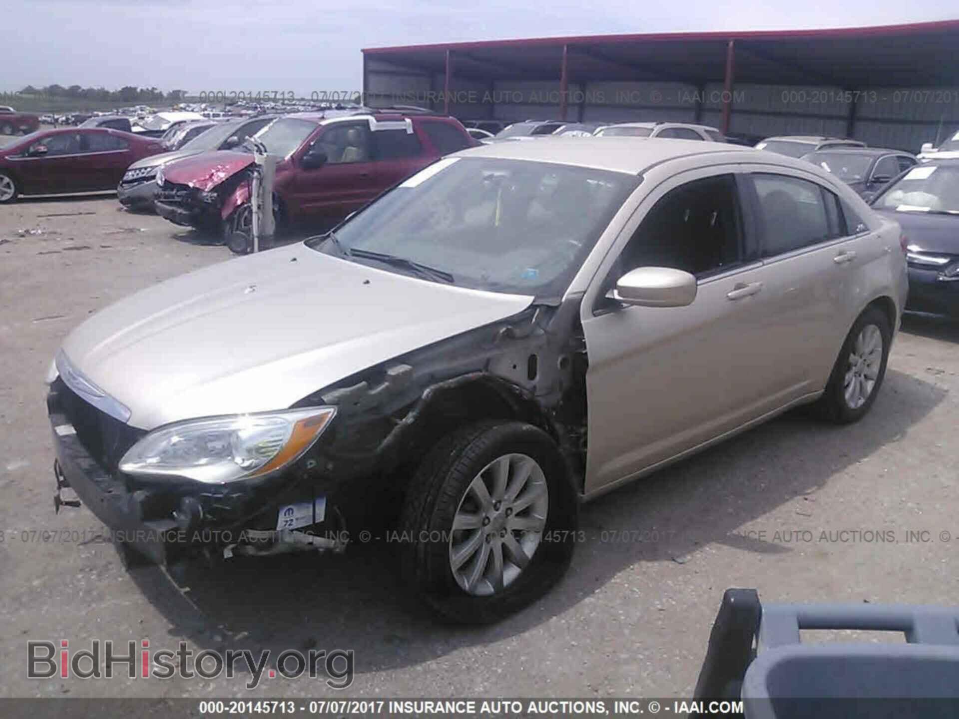 2013 Chrysler 200 - VIN: 1C3CCBBG1DN658904 - Photo 2