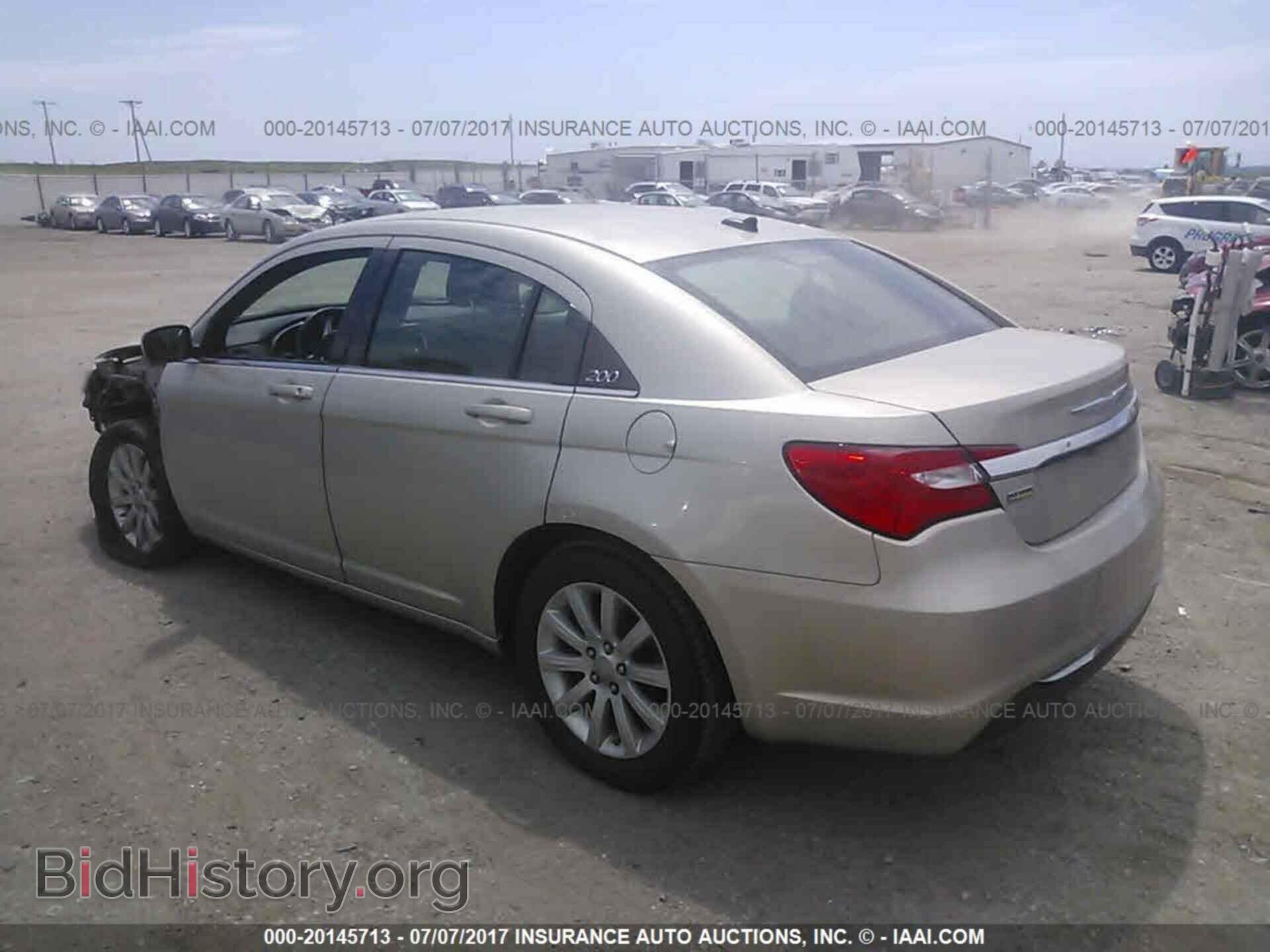 2013 Chrysler 200 - VIN: 1C3CCBBG1DN658904 - Photo 3