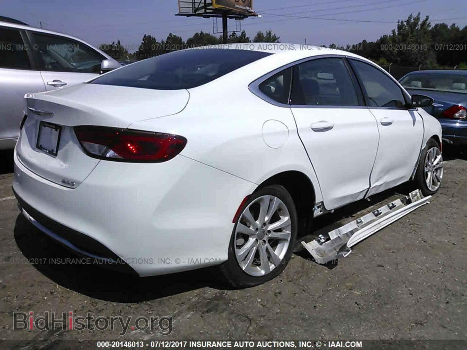 2016 Chrysler 200 - VIN: 1C3CCCAB6GN108601 - Photo 4