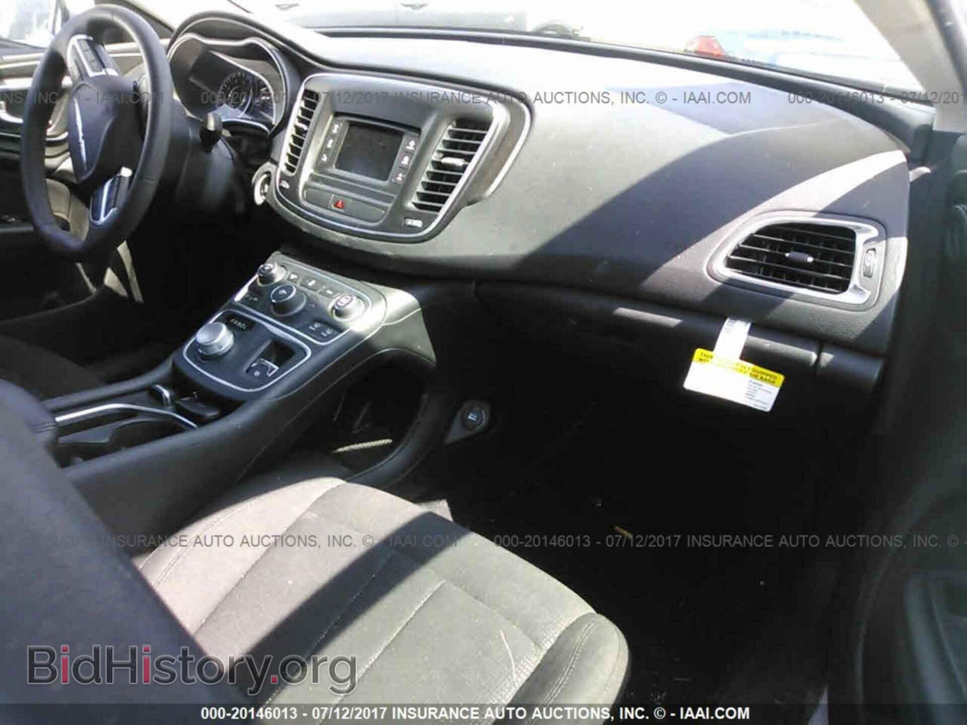 2016 Chrysler 200 - VIN: 1C3CCCAB6GN108601 - Photo 5