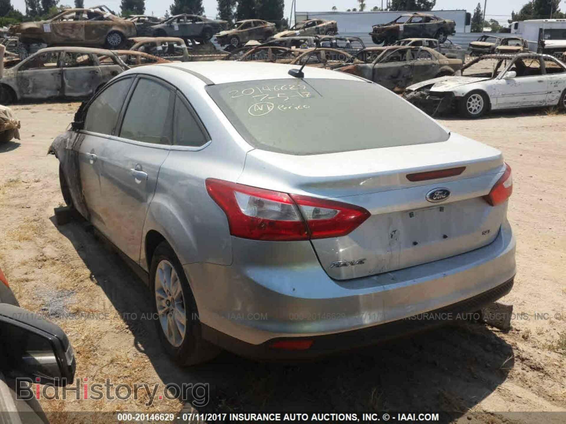 2012 Ford Focus - VIN: 1FAHP3H26CL388043 - Photo 3