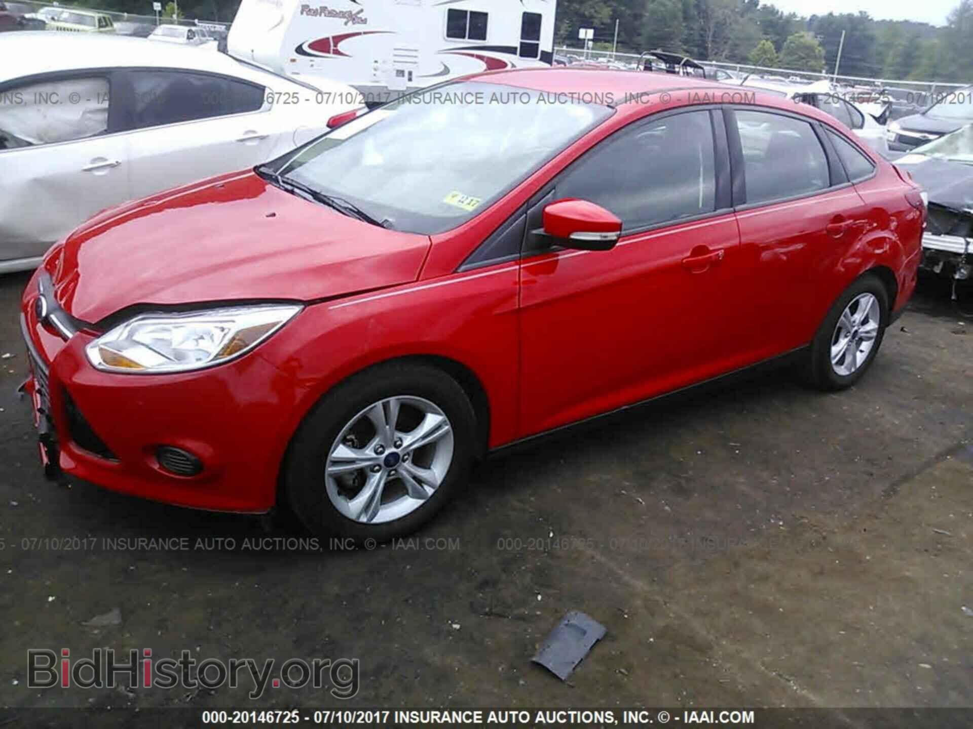 2014 Ford Focus - VIN: 1FADP3F20EL428959 - Photo 2